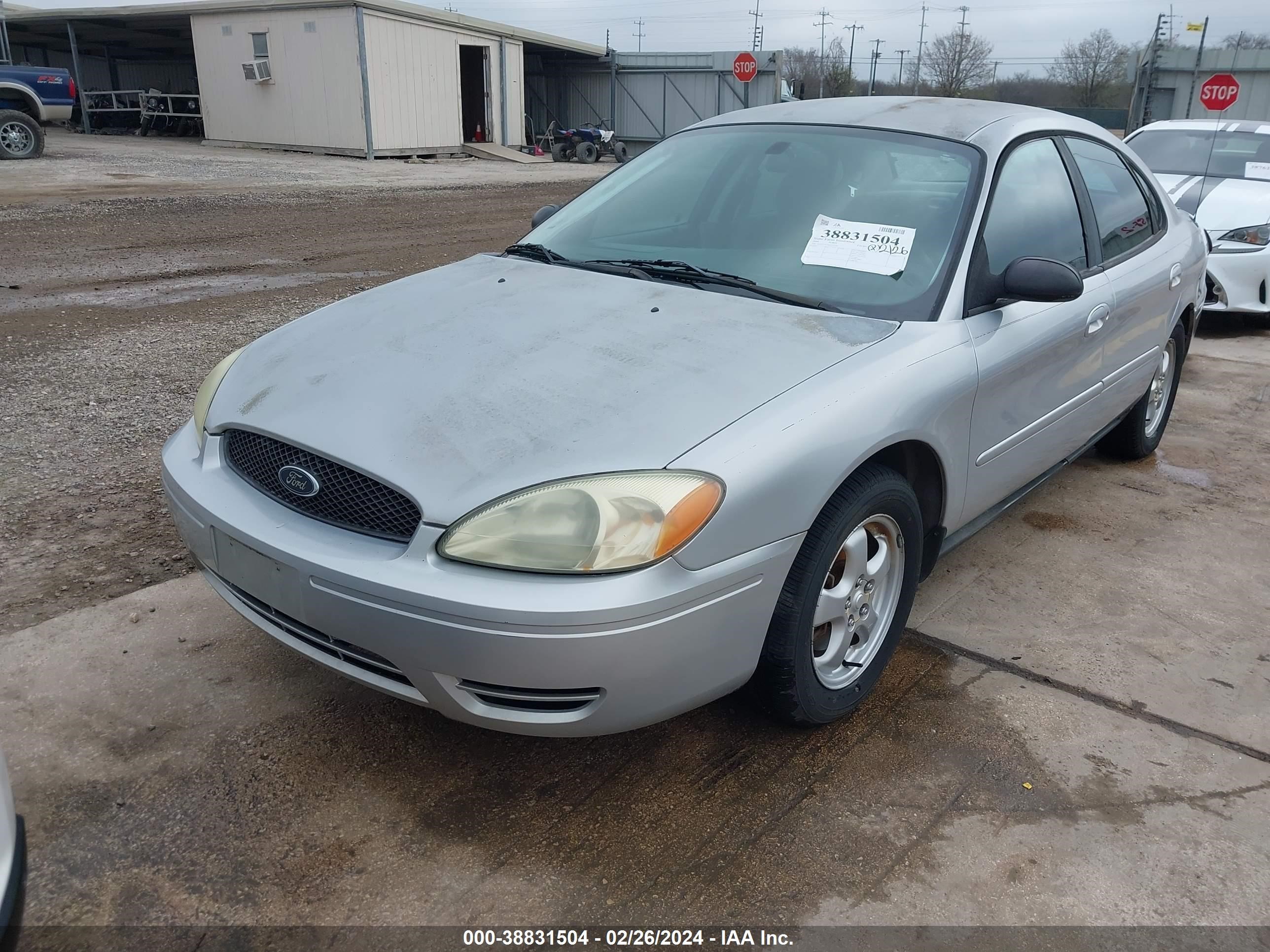 Photo 1 VIN: 1FAFP55U44A177736 - FORD TAURUS 