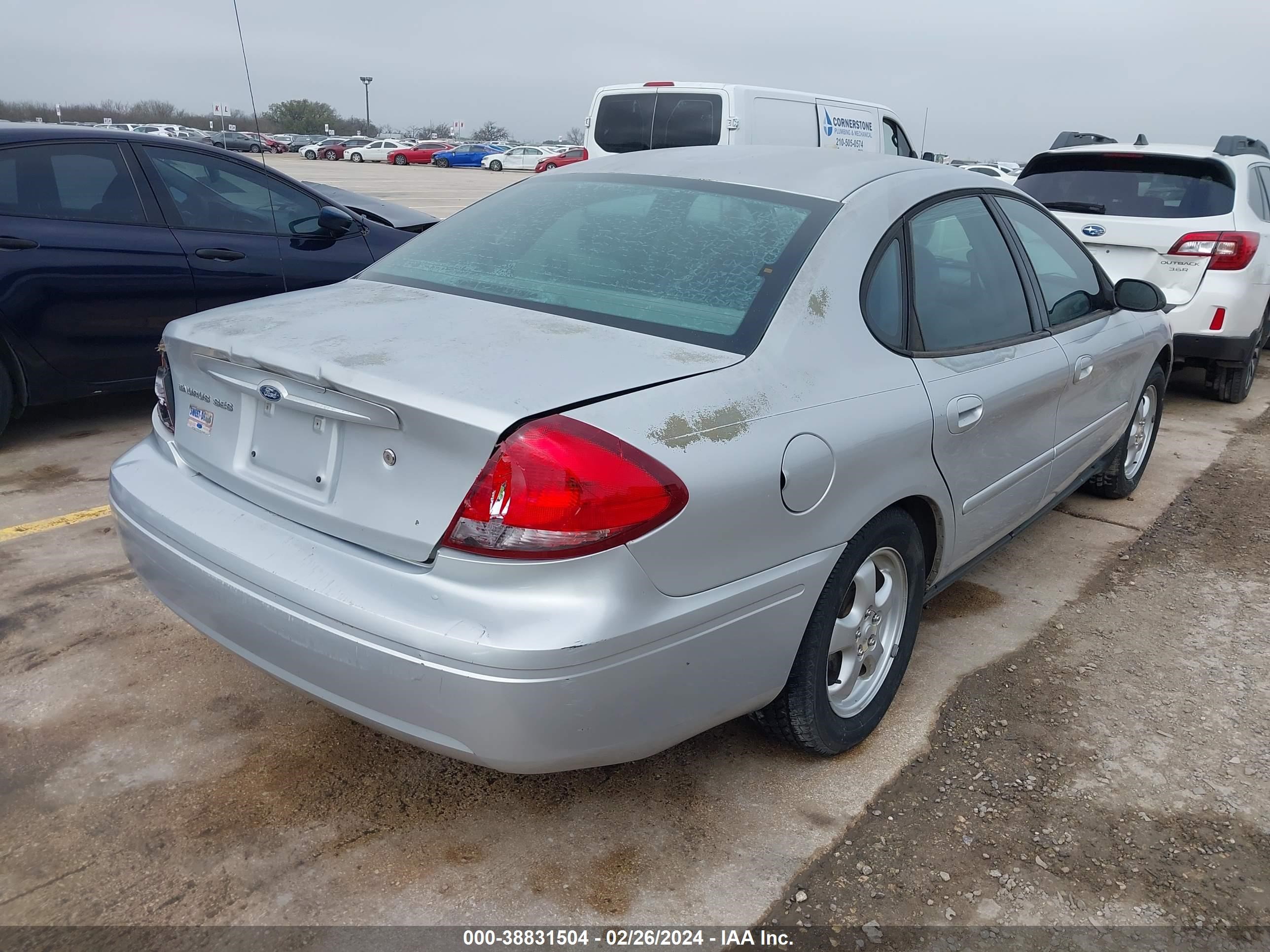 Photo 3 VIN: 1FAFP55U44A177736 - FORD TAURUS 