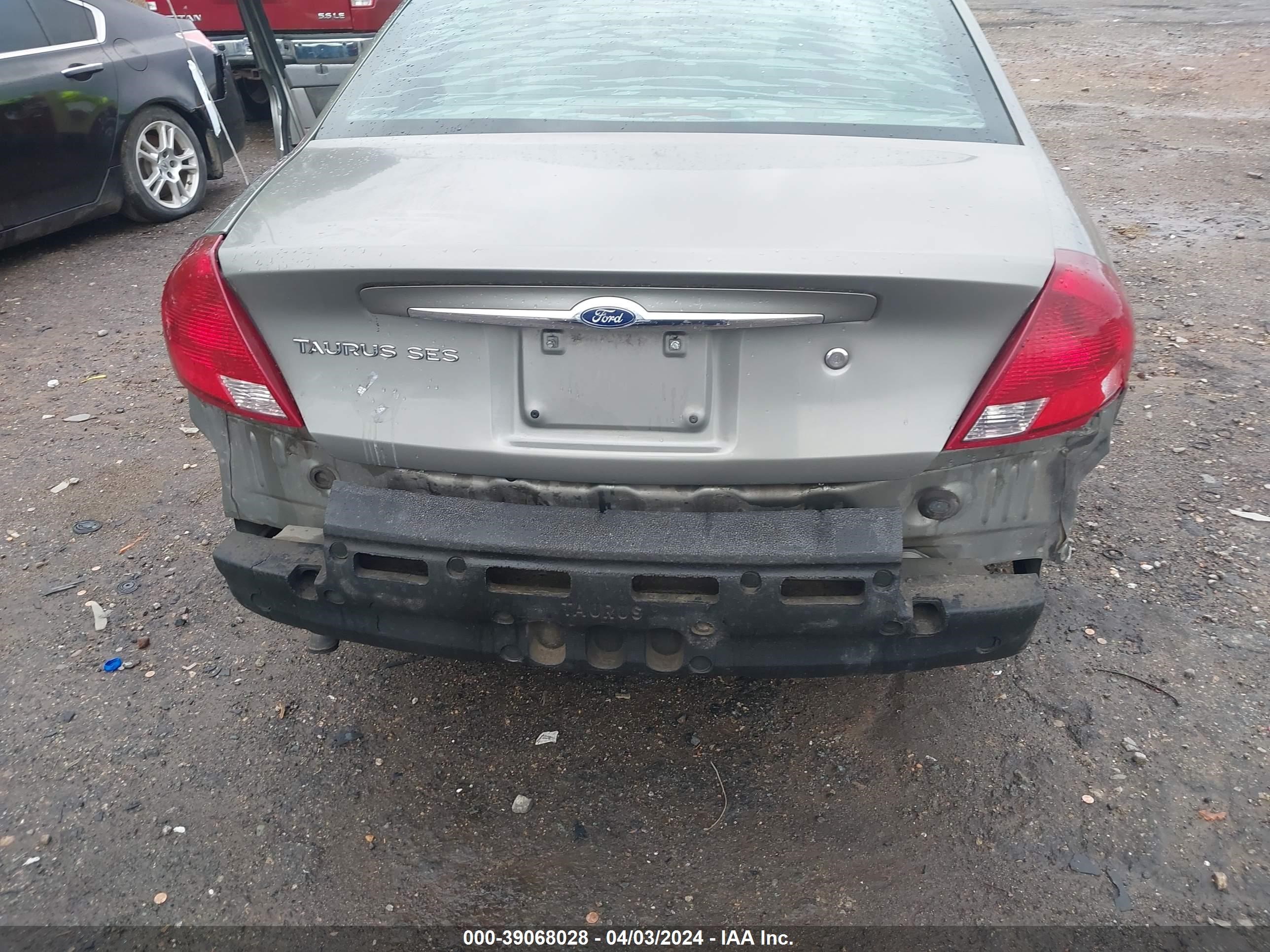 Photo 5 VIN: 1FAFP55U53A140239 - FORD TAURUS 