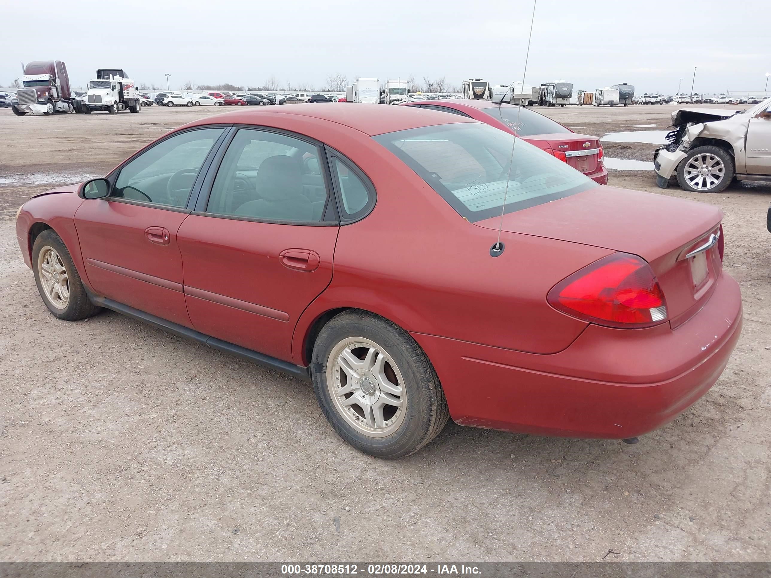 Photo 2 VIN: 1FAFP55U71G170692 - FORD TAURUS 