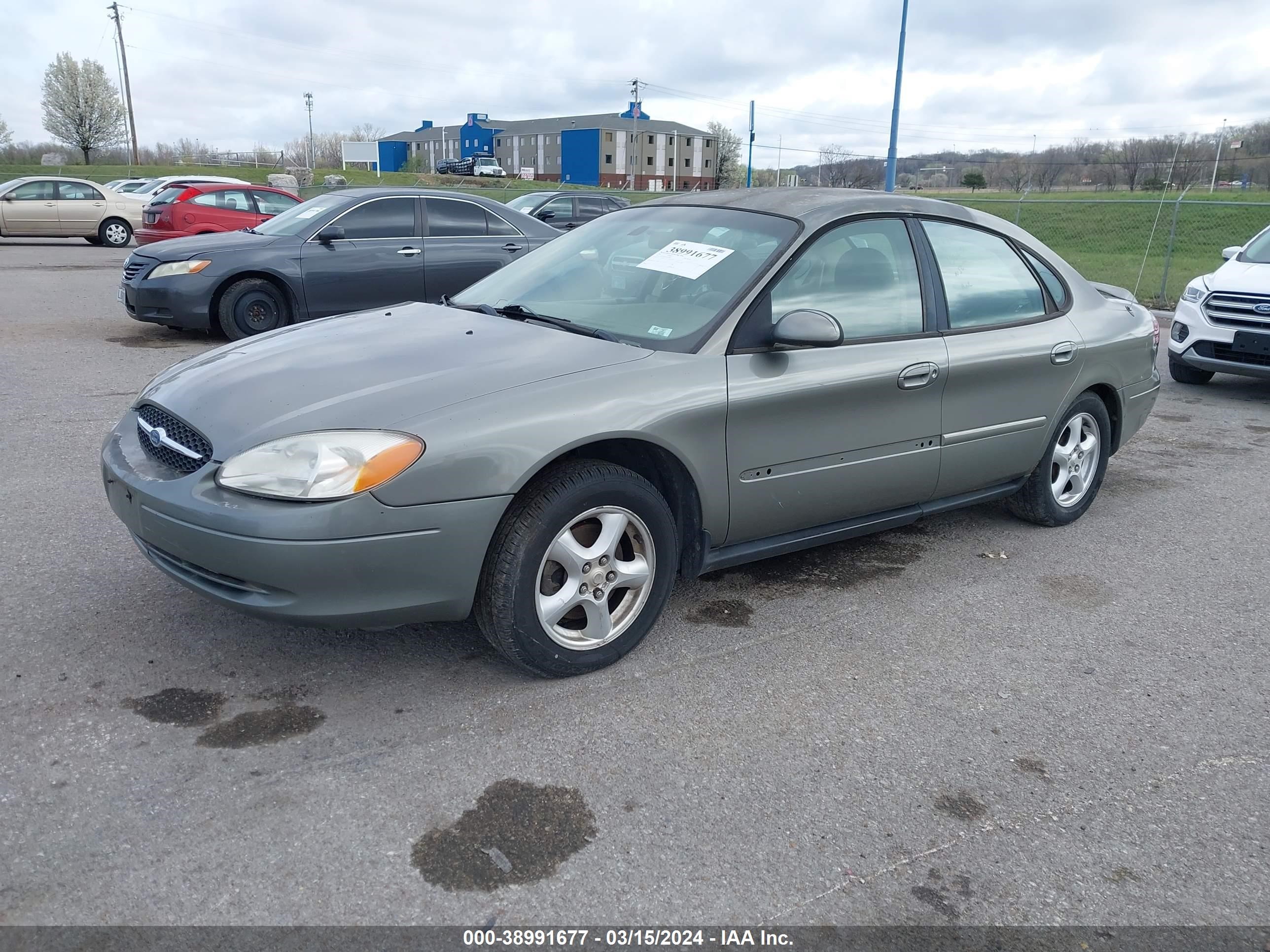 Photo 1 VIN: 1FAFP55U83A135908 - FORD TAURUS 