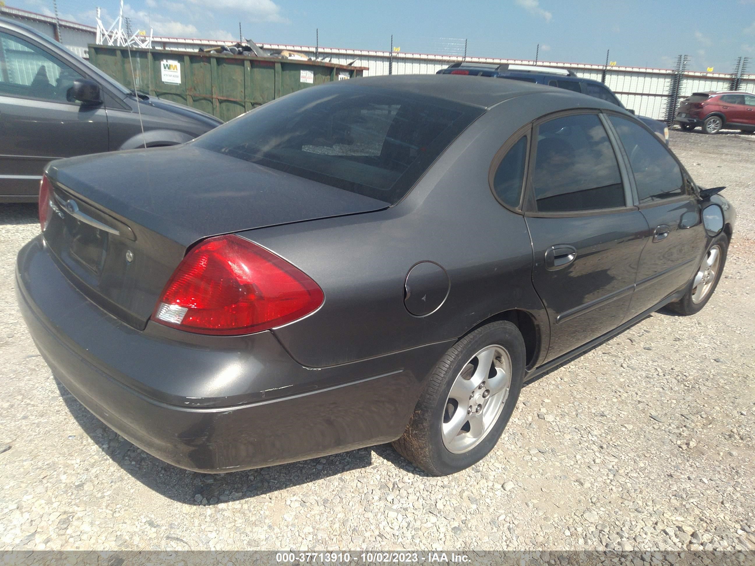 Photo 3 VIN: 1FAFP55U92A175381 - FORD TAURUS 