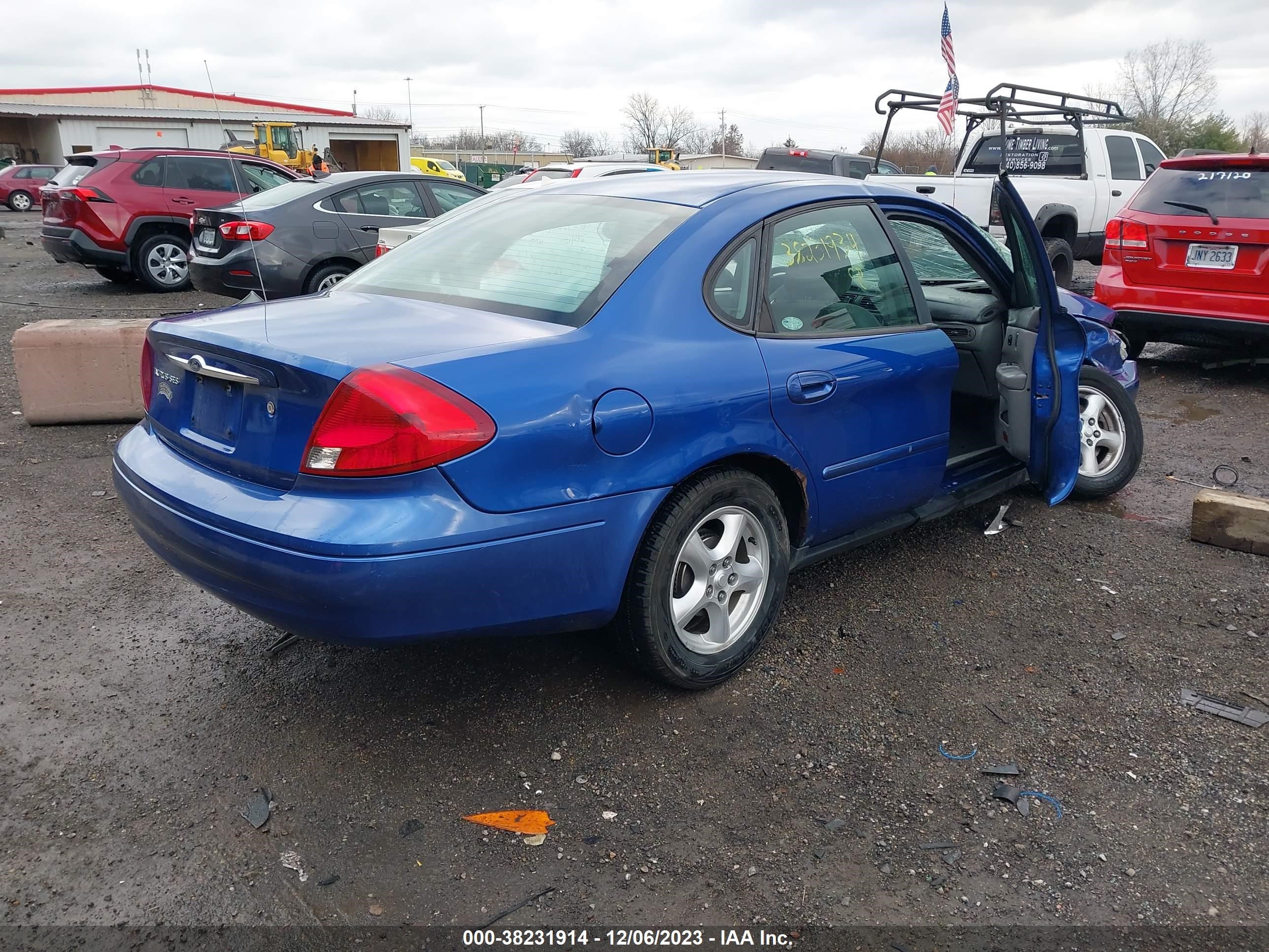 Photo 3 VIN: 1FAFP55UX3A160552 - FORD TAURUS 