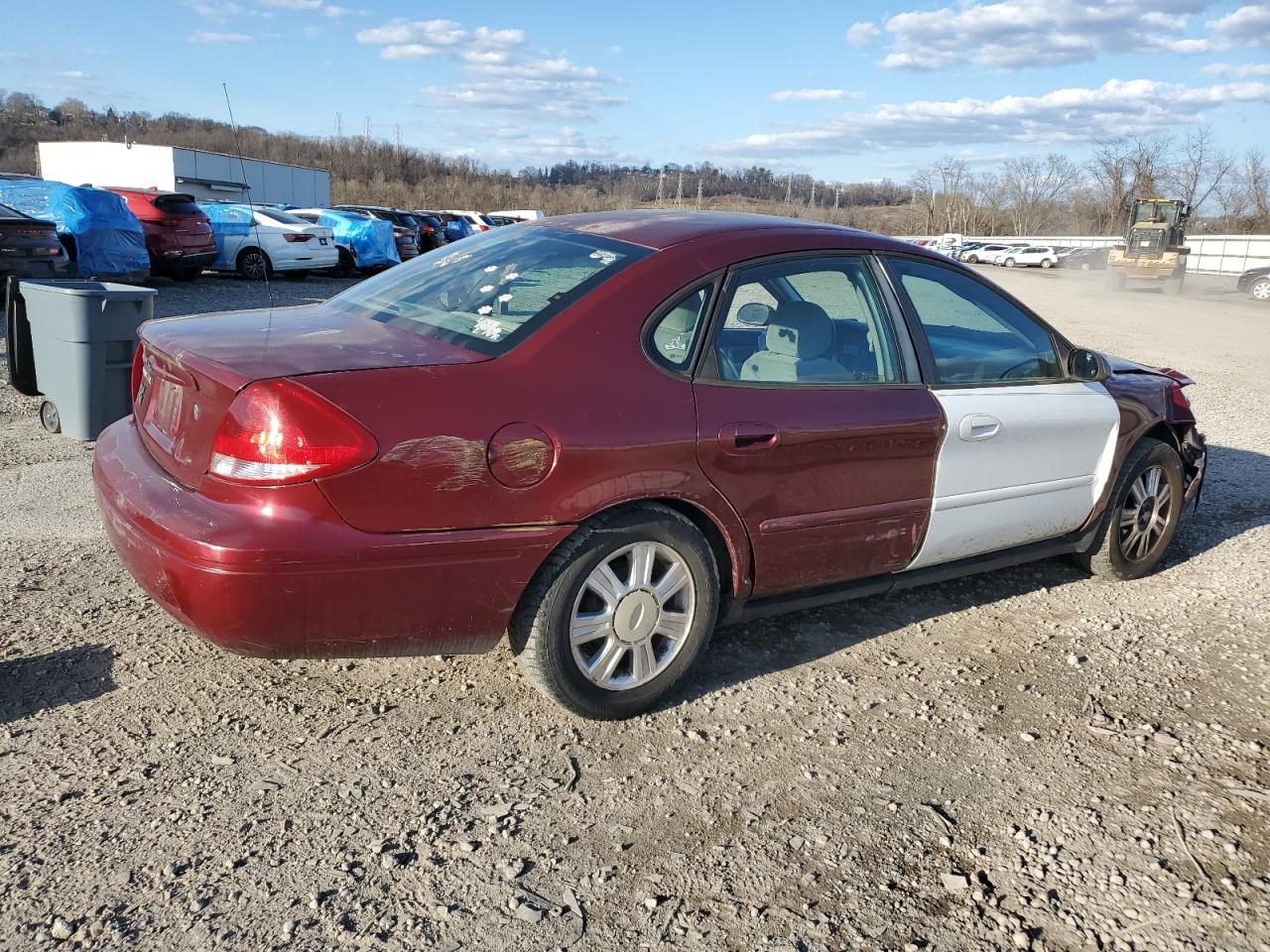 Photo 2 VIN: 1FAFP56S55A225551 - FORD TAURUS 