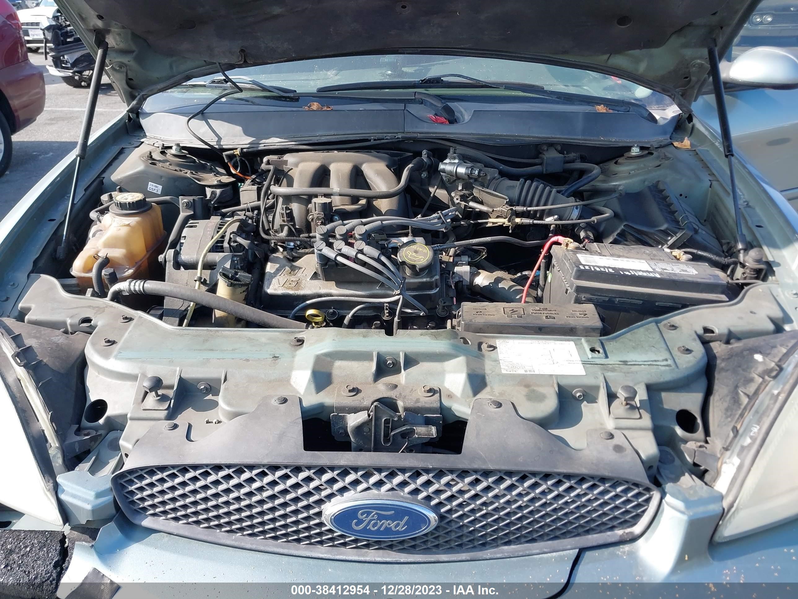 Photo 9 VIN: 1FAFP56U05A250892 - FORD TAURUS 