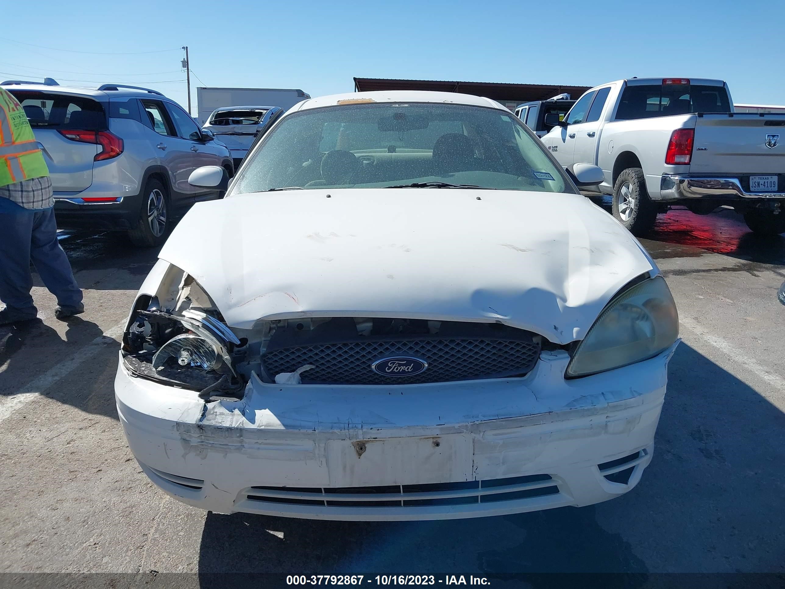 Photo 11 VIN: 1FAFP56U76A215607 - FORD TAURUS 