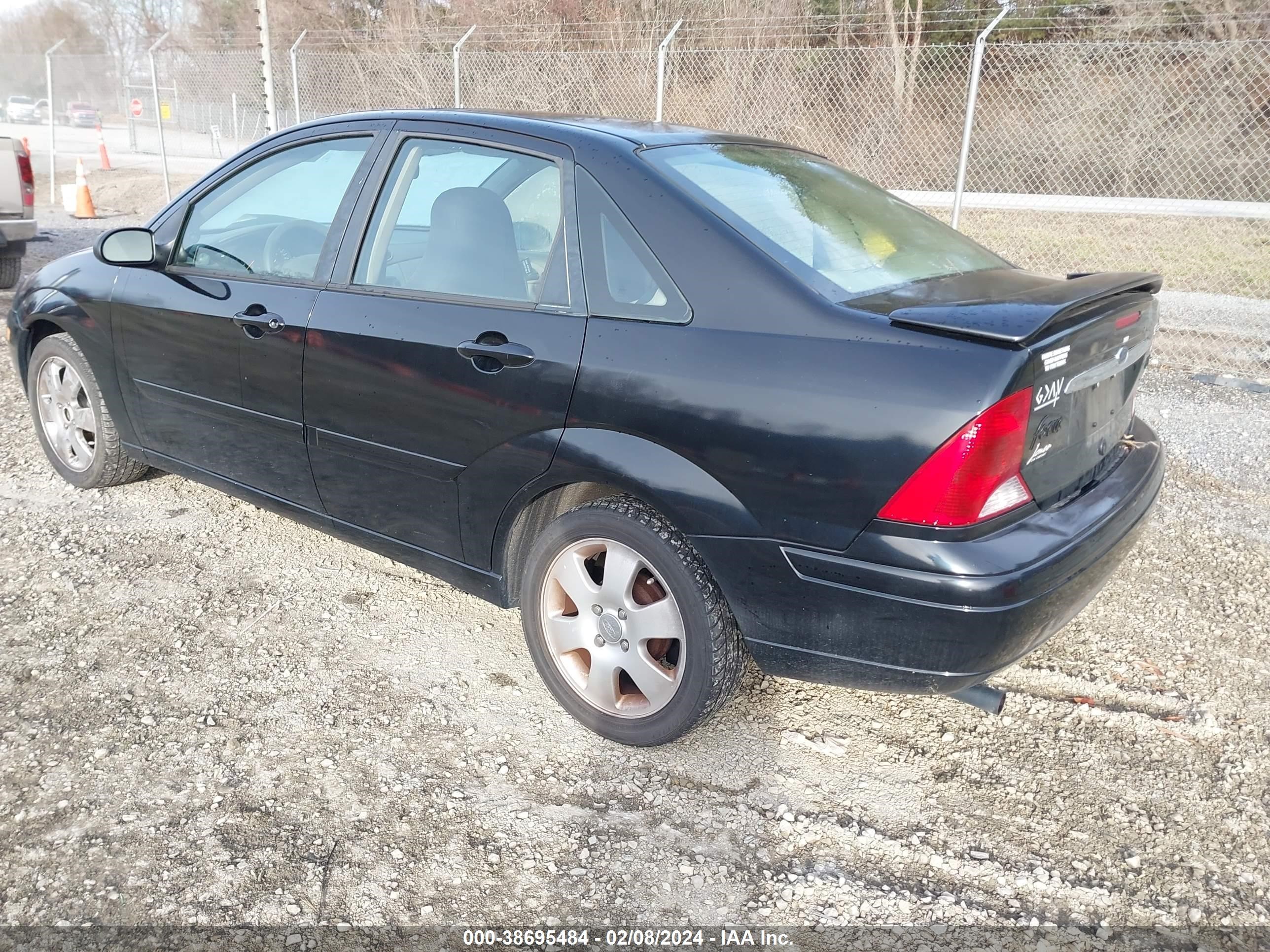 Photo 2 VIN: 1FAFT3A36TW324985 - FORD FOCUS 