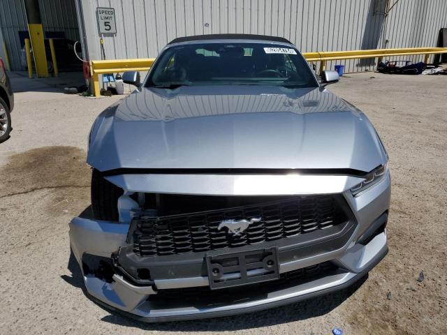 Photo 4 VIN: 1FAGP8UH9R5133645 - FORD MUSTANG 