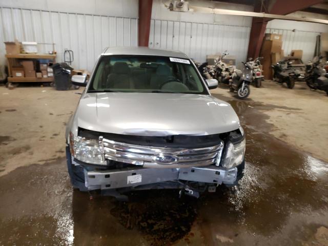 Photo 4 VIN: 1FAHP23W49G113745 - FORD TAURUS 