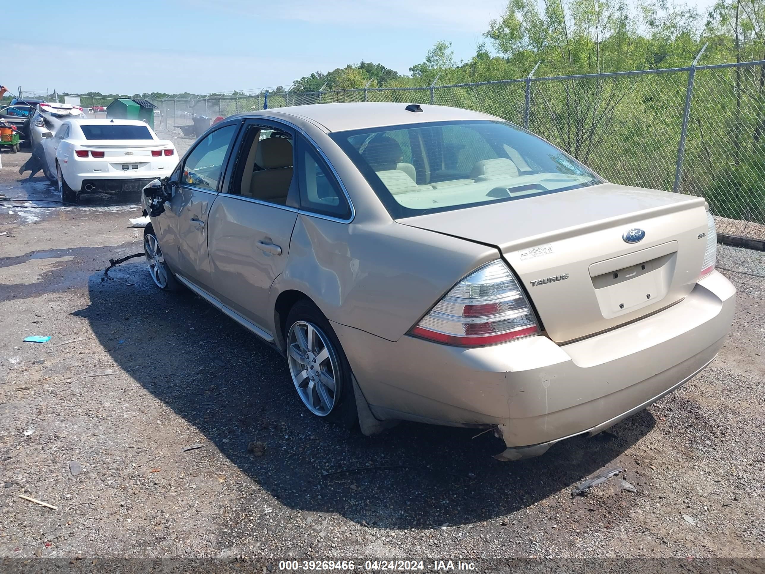 Photo 2 VIN: 1FAHP24W18G151656 - FORD TAURUS 