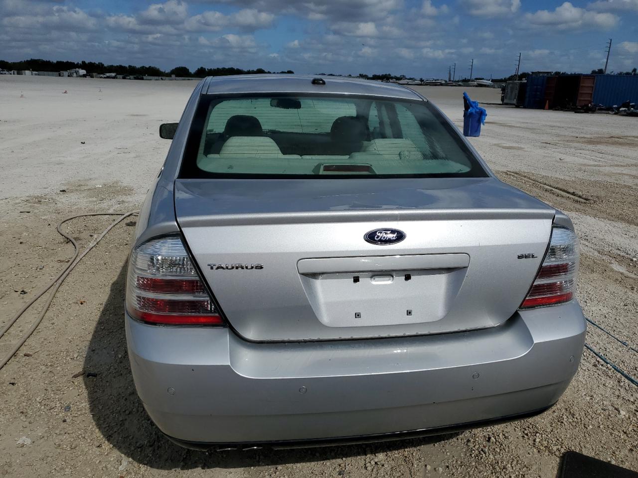 Photo 5 VIN: 1FAHP24W19G116231 - FORD TAURUS 