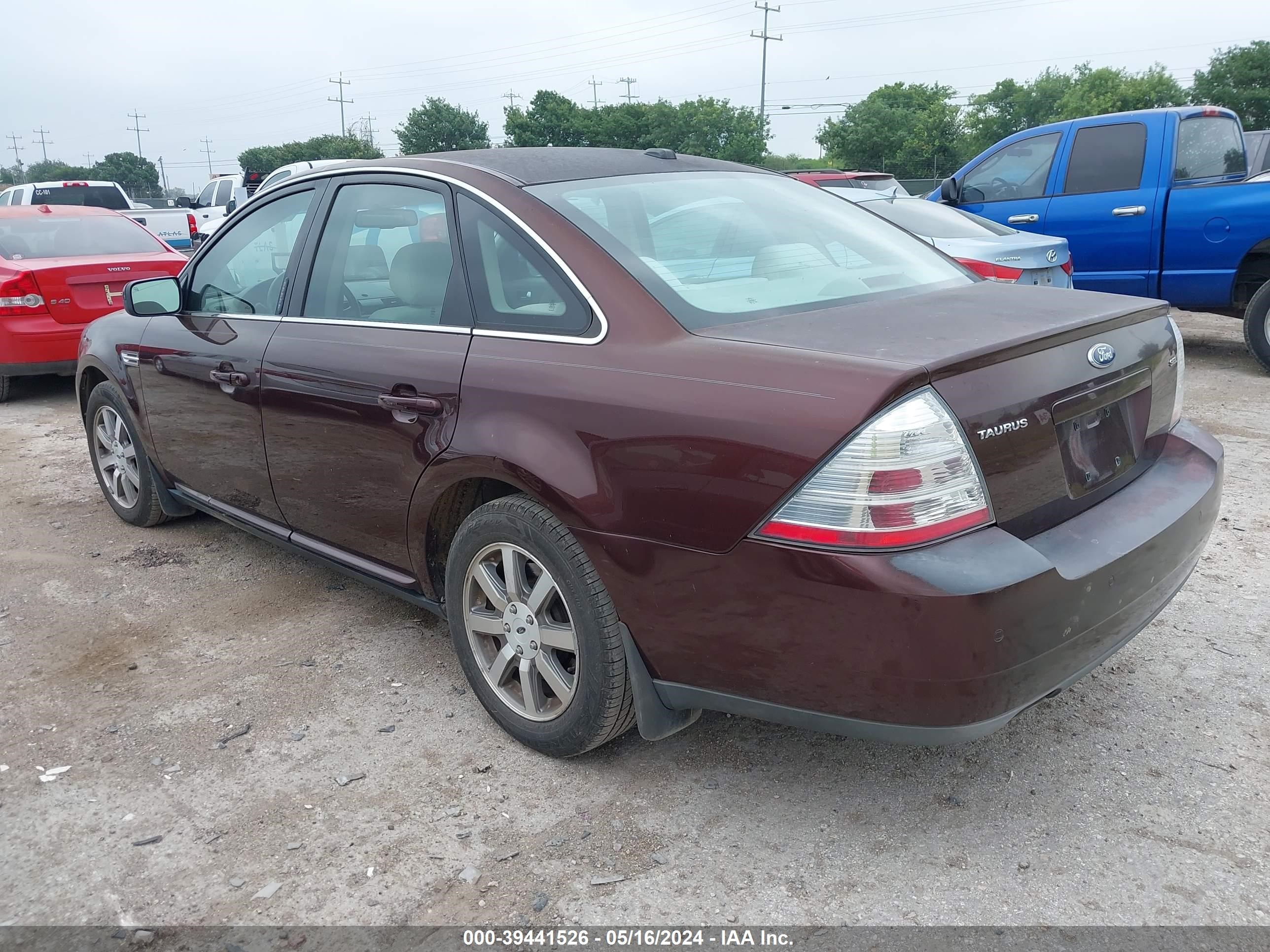 Photo 2 VIN: 1FAHP24W39G104355 - FORD TAURUS 