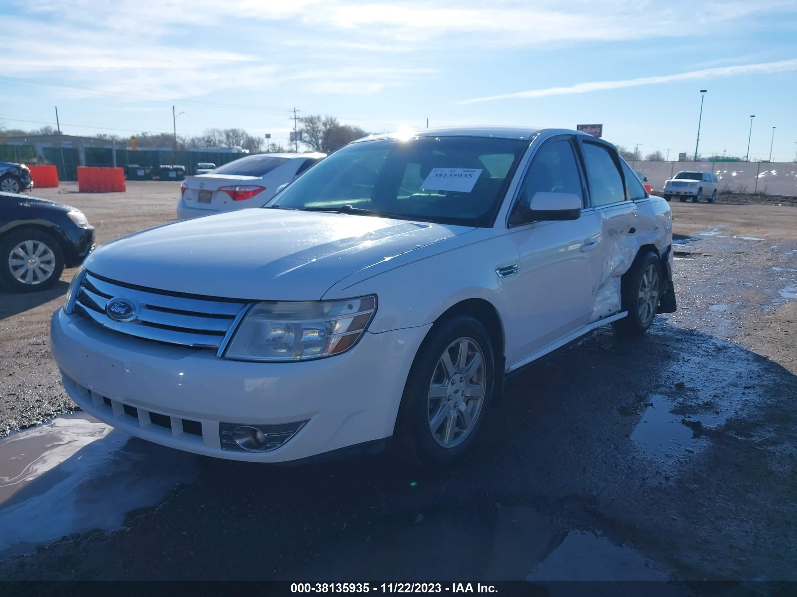 Photo 1 VIN: 1FAHP24W78G110254 - FORD TAURUS 