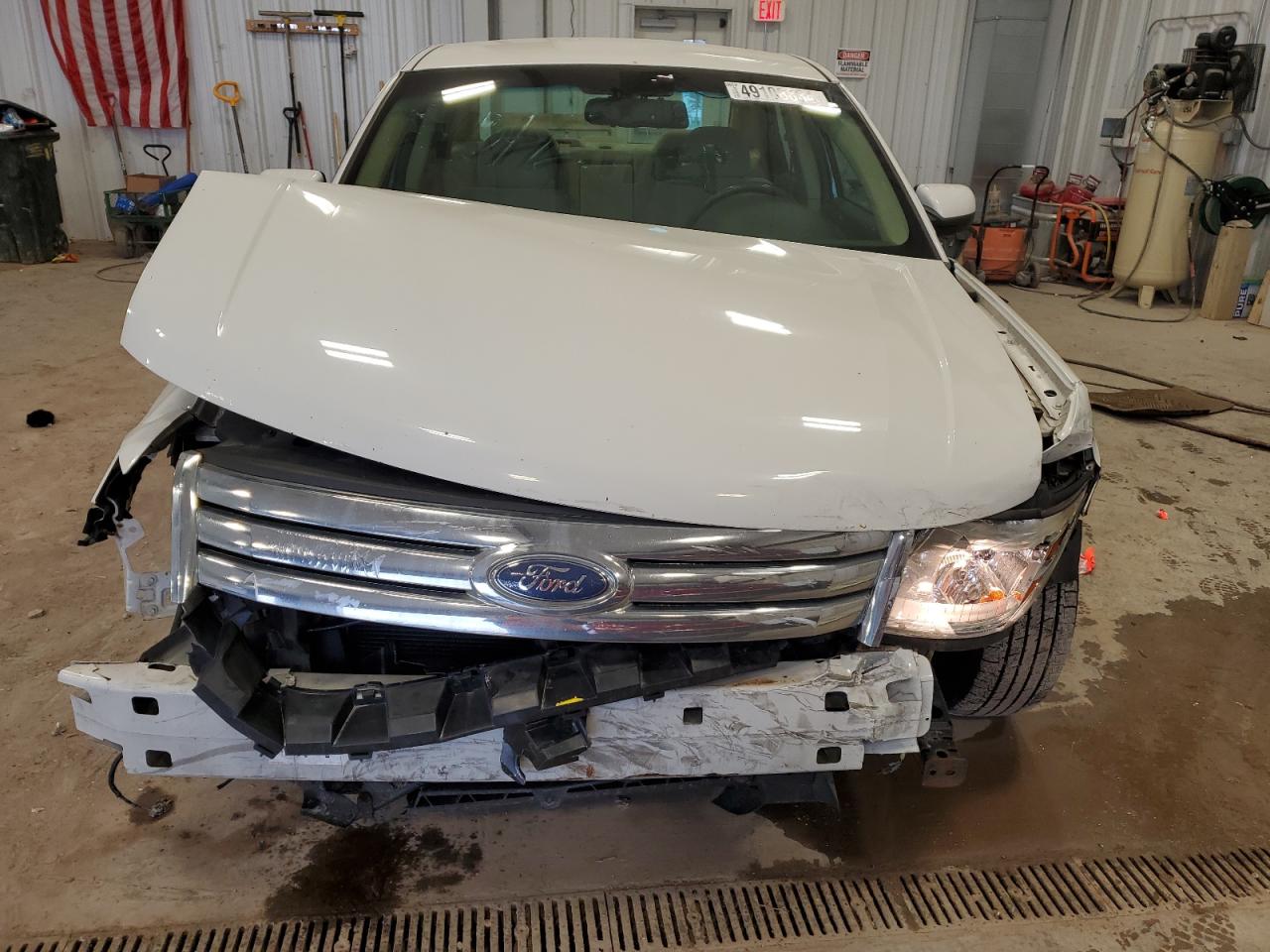 Photo 4 VIN: 1FAHP24W99G113450 - FORD TAURUS 