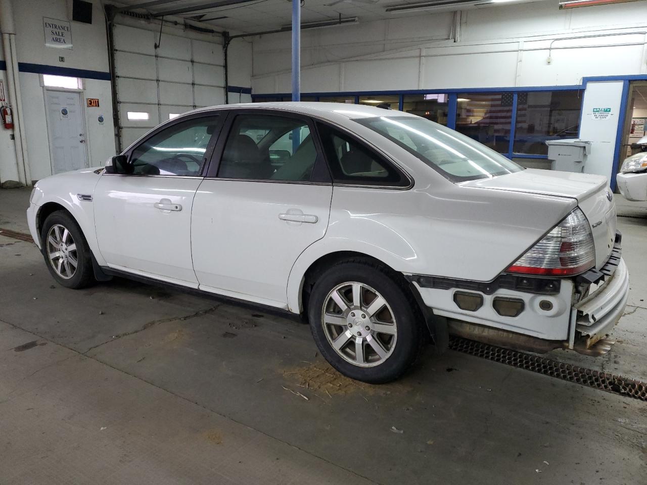 Photo 1 VIN: 1FAHP24WX8G166950 - FORD TAURUS 