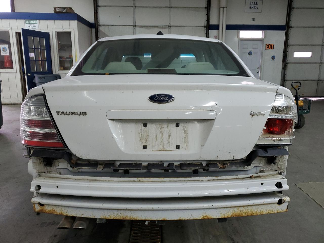 Photo 5 VIN: 1FAHP24WX8G166950 - FORD TAURUS 