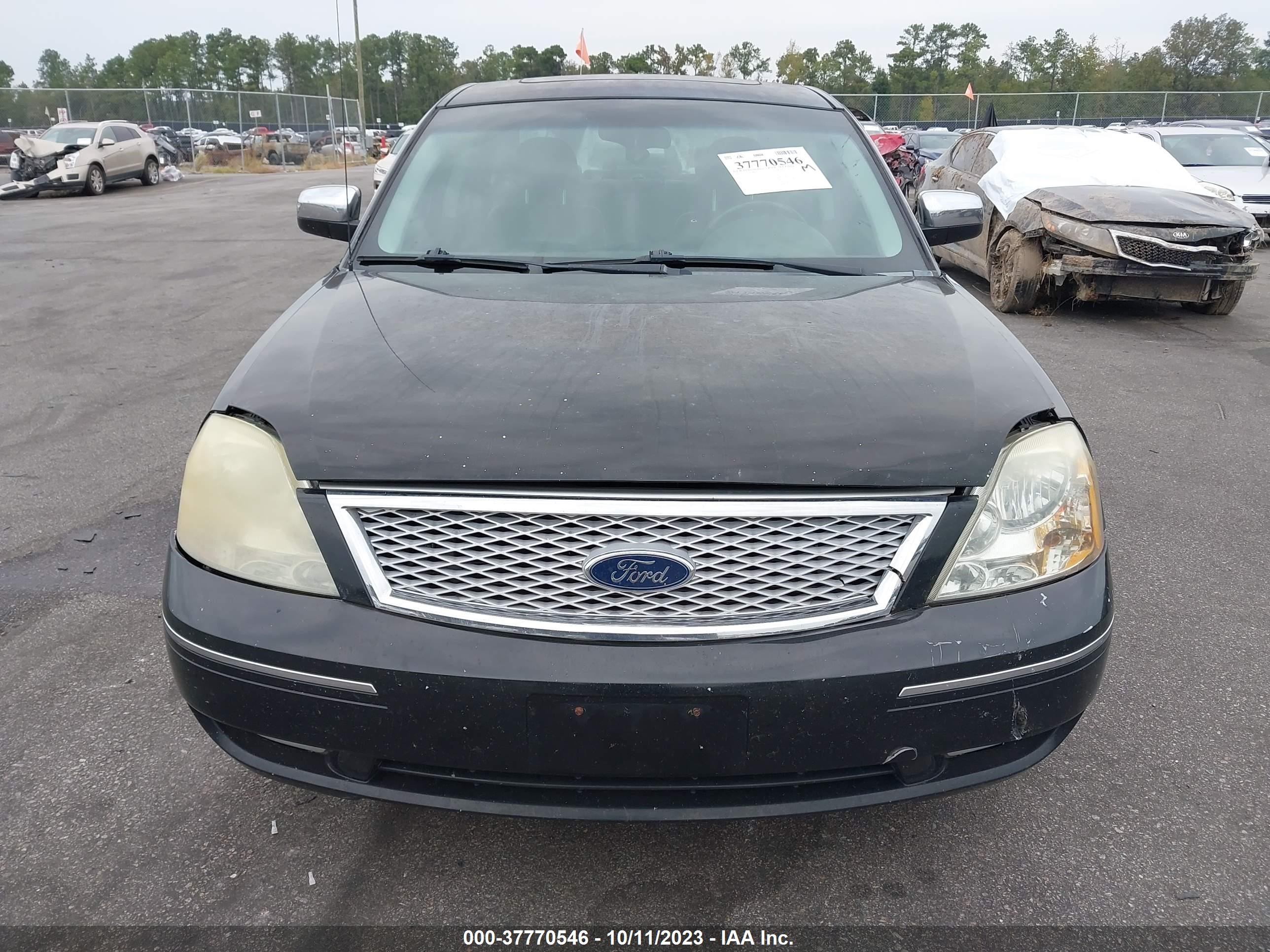 Photo 11 VIN: 1FAHP25155G189955 - FORD FIVE HUNDRED 