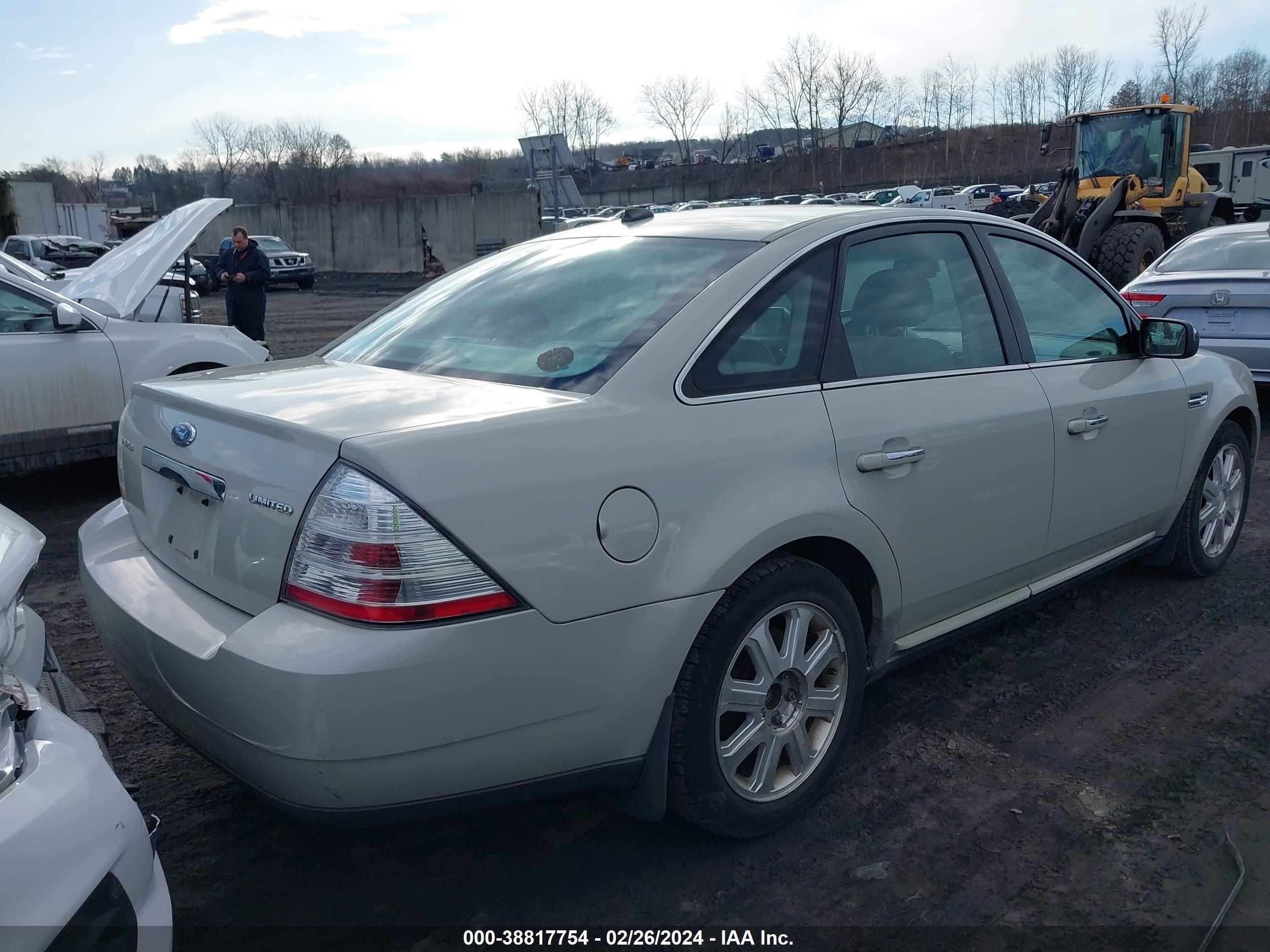 Photo 3 VIN: 1FAHP25W18G147007 - FORD TAURUS 