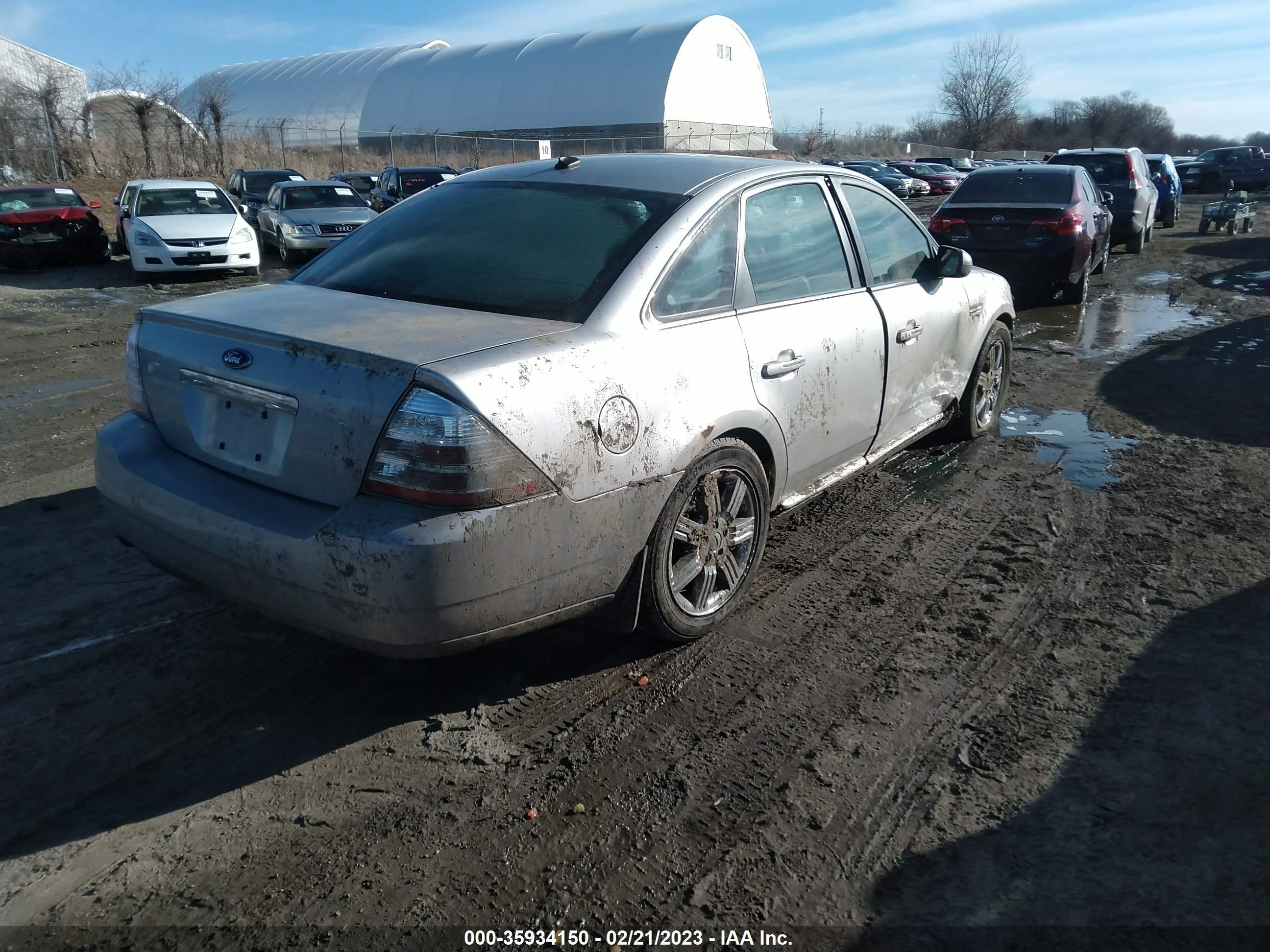 Photo 3 VIN: 1FAHP25W18G172120 - FORD TAURUS 