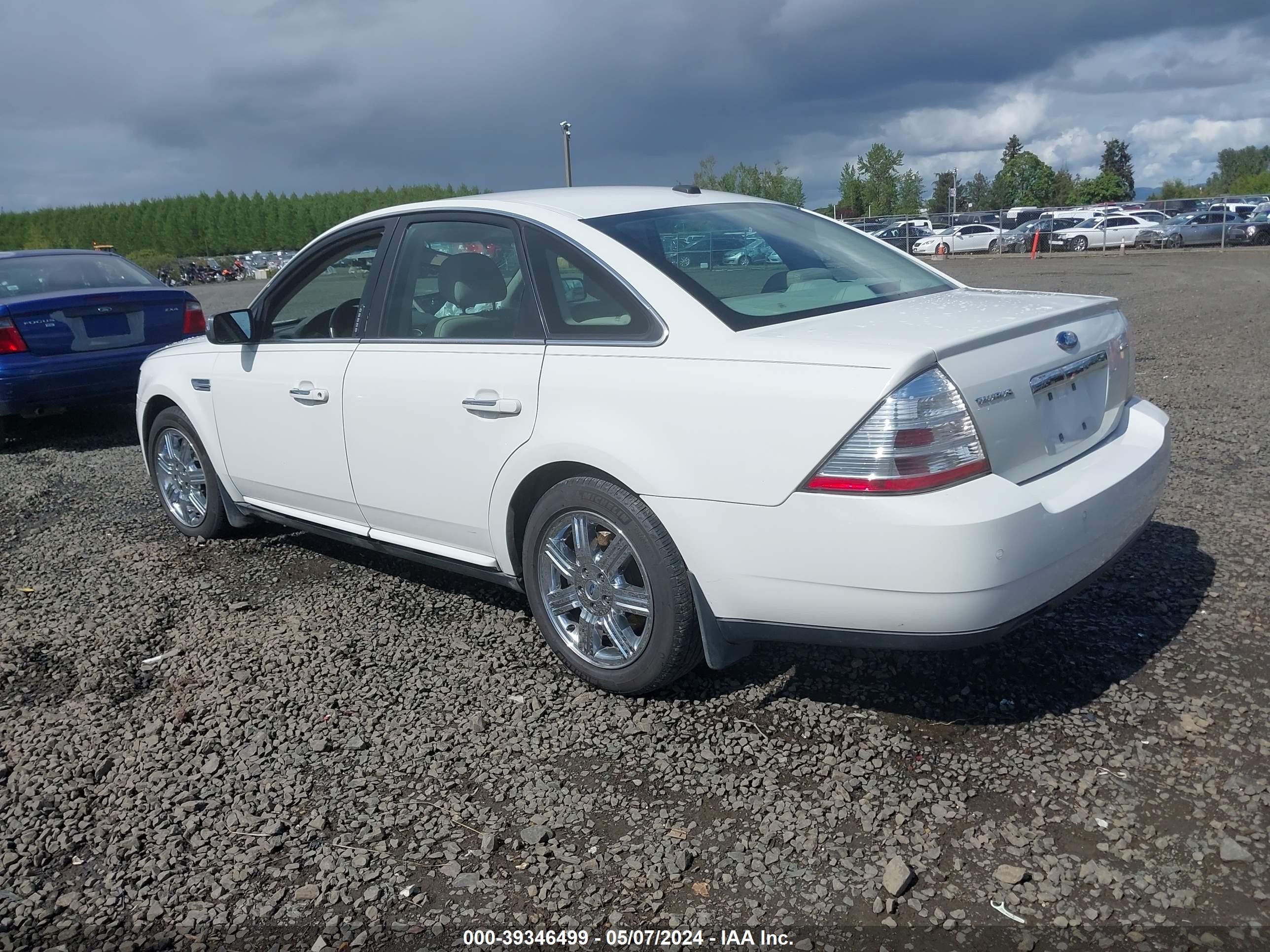 Photo 2 VIN: 1FAHP25W29G112235 - FORD TAURUS 