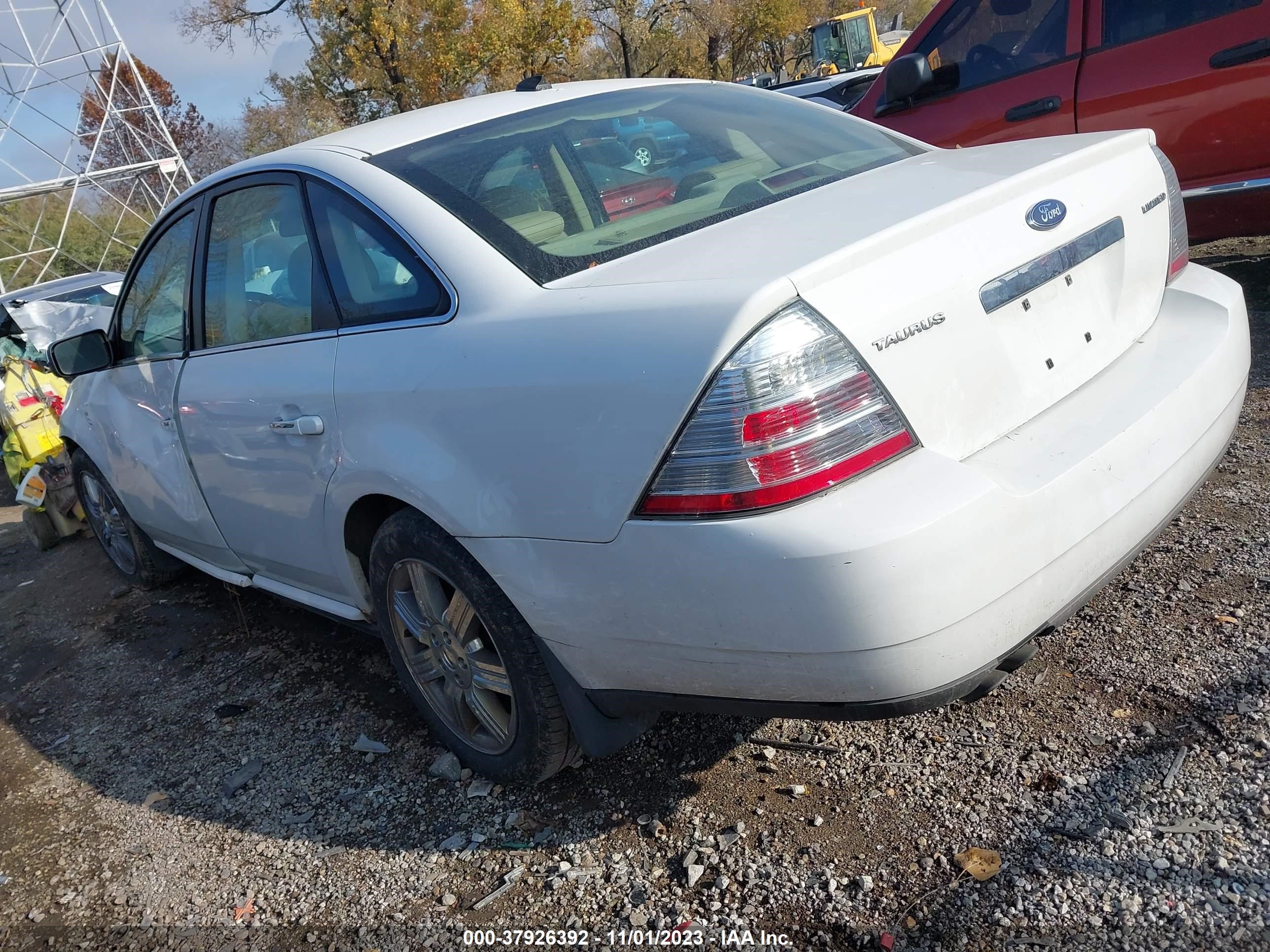 Photo 2 VIN: 1FAHP25W38G134078 - FORD TAURUS 