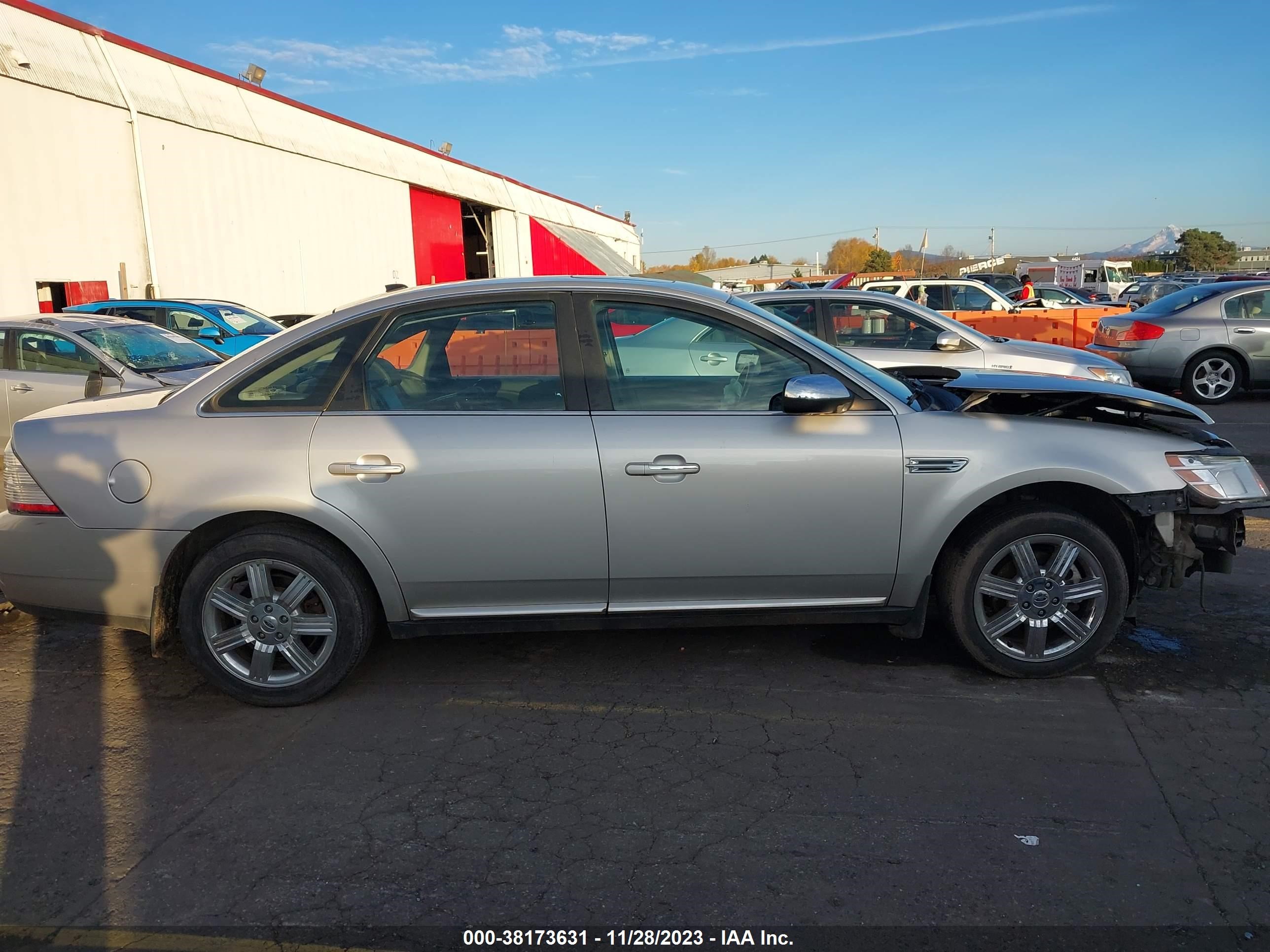 Photo 13 VIN: 1FAHP28W08G128010 - FORD TAURUS 