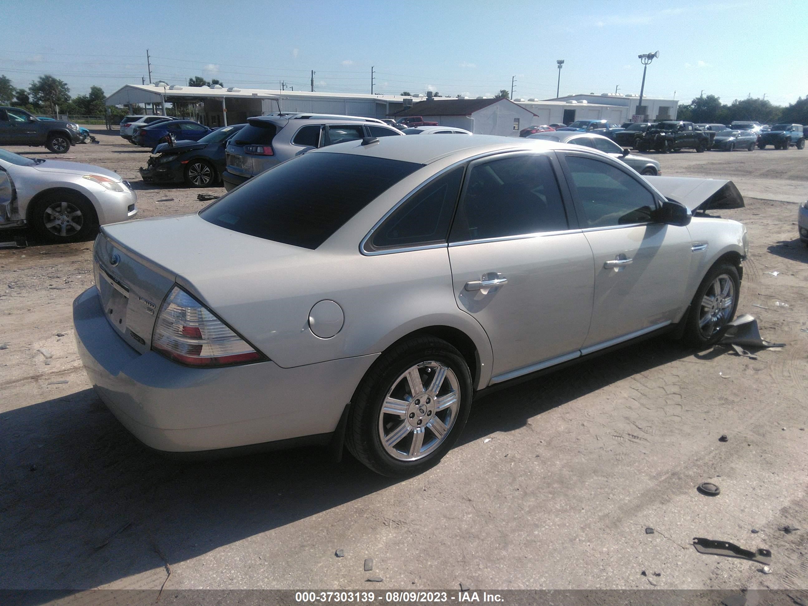 Photo 3 VIN: 1FAHP28W68G141764 - FORD TAURUS 