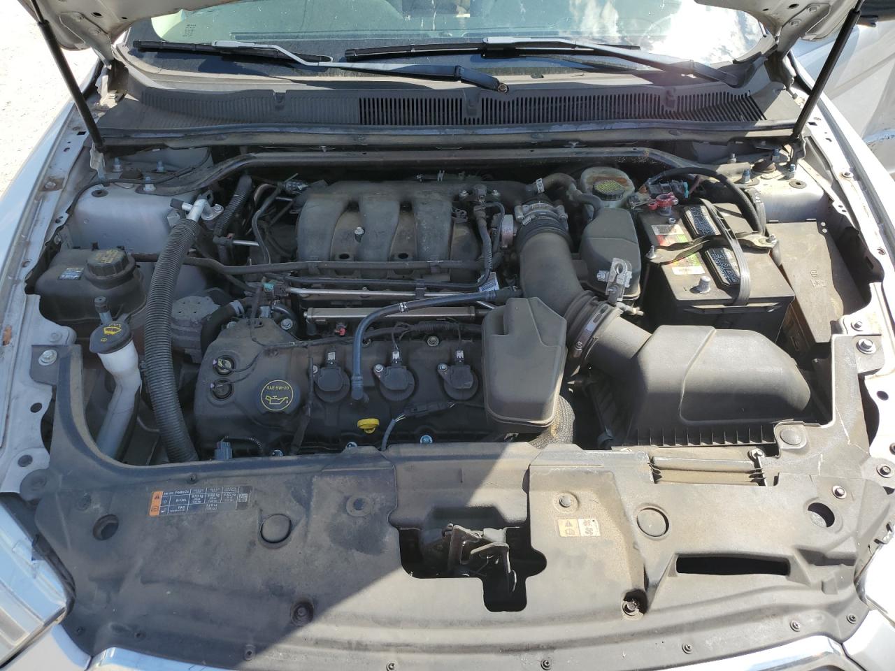 Photo 10 VIN: 1FAHP2D83JG115300 - FORD TAURUS 