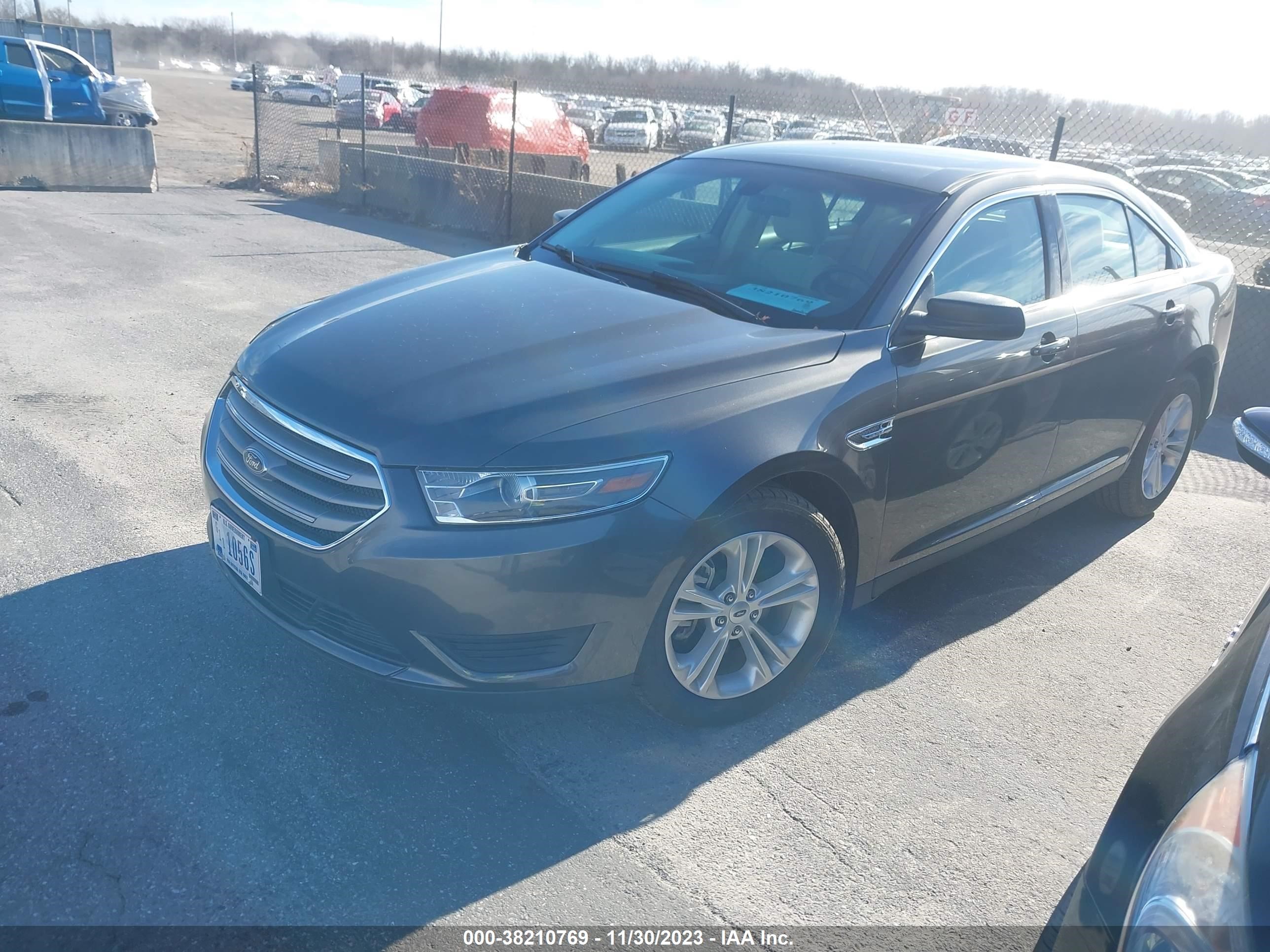 Photo 1 VIN: 1FAHP2D84HG130382 - FORD TAURUS 