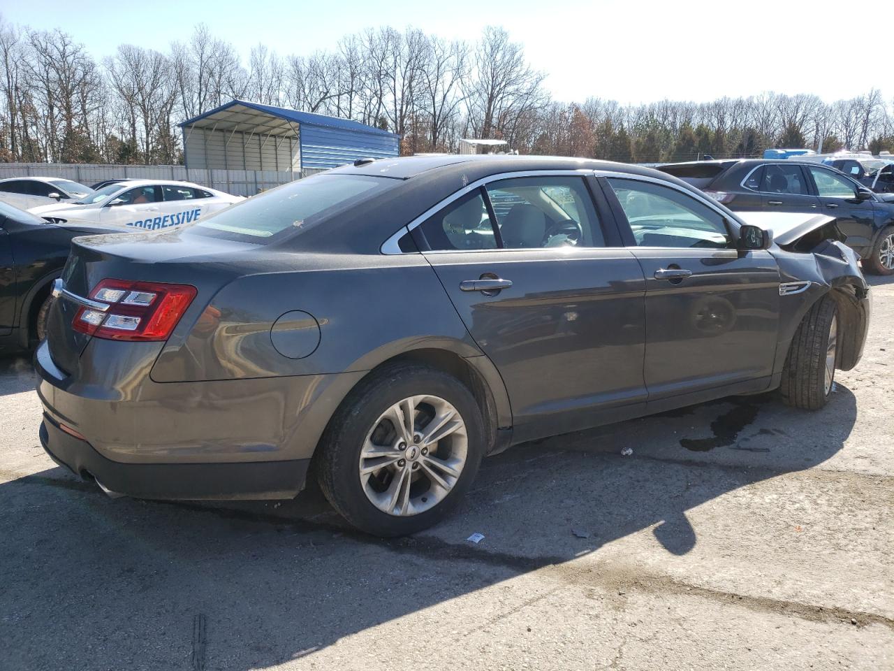 Photo 2 VIN: 1FAHP2D84KG117557 - FORD TAURUS 