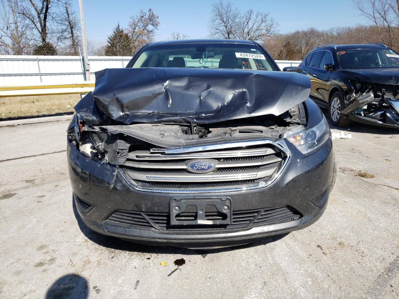 Photo 4 VIN: 1FAHP2D84KG117557 - FORD TAURUS 