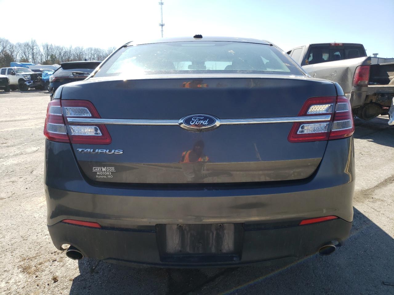 Photo 5 VIN: 1FAHP2D84KG117557 - FORD TAURUS 