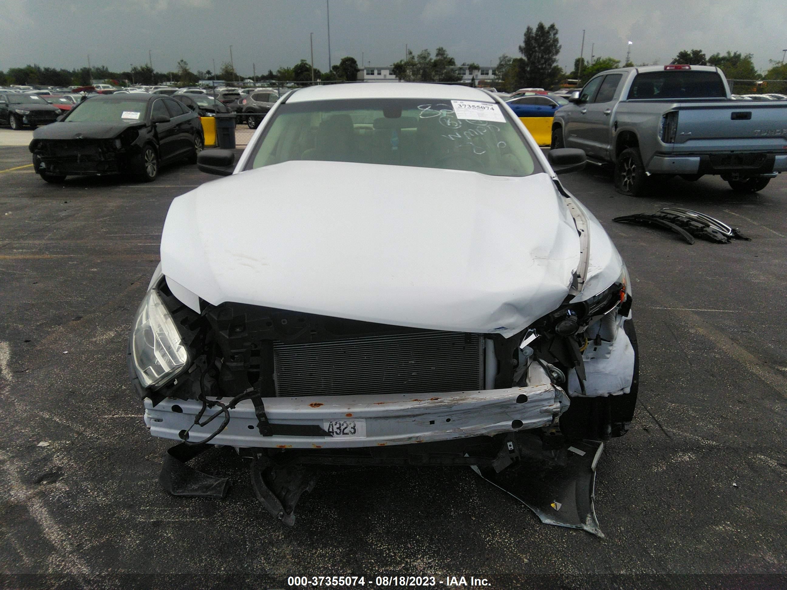 Photo 12 VIN: 1FAHP2D85JG118246 - FORD TAURUS 