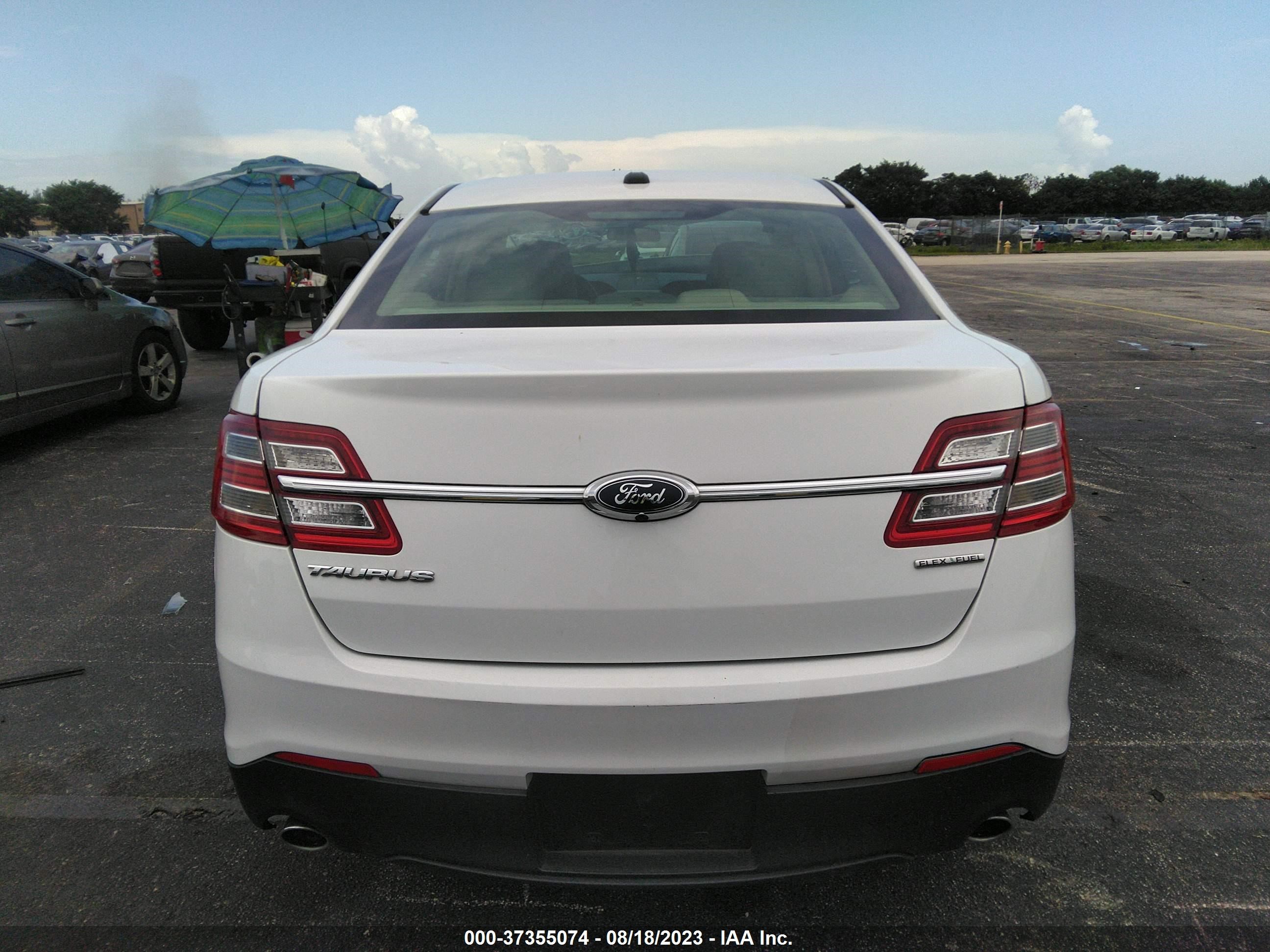 Photo 16 VIN: 1FAHP2D85JG118246 - FORD TAURUS 