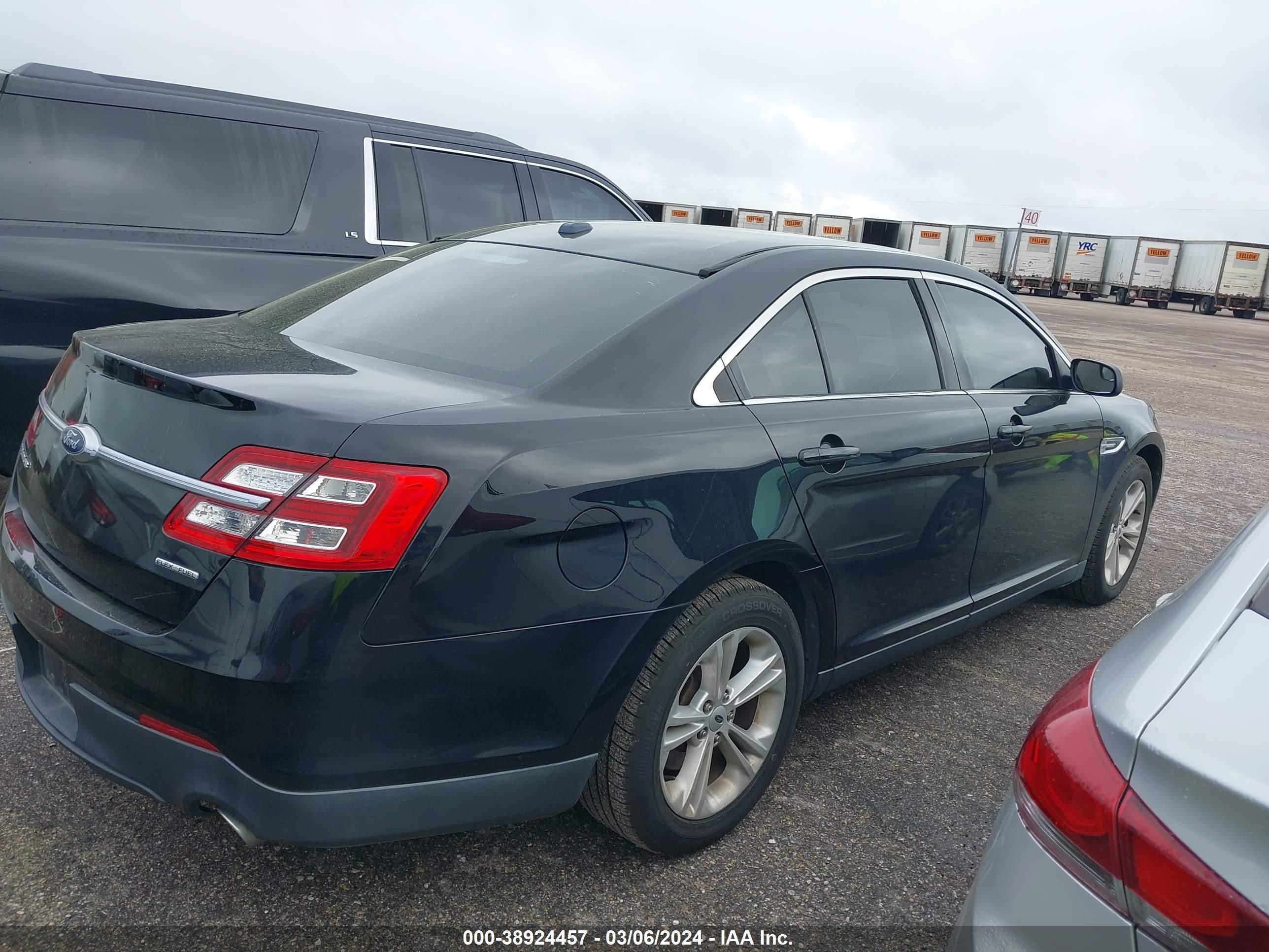 Photo 3 VIN: 1FAHP2D86HG130402 - FORD TAURUS 