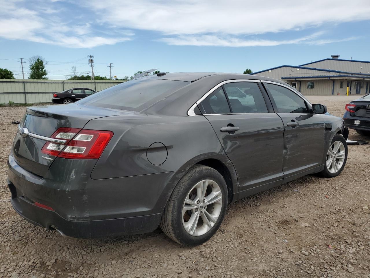 Photo 2 VIN: 1FAHP2D86KG100968 - FORD TAURUS 