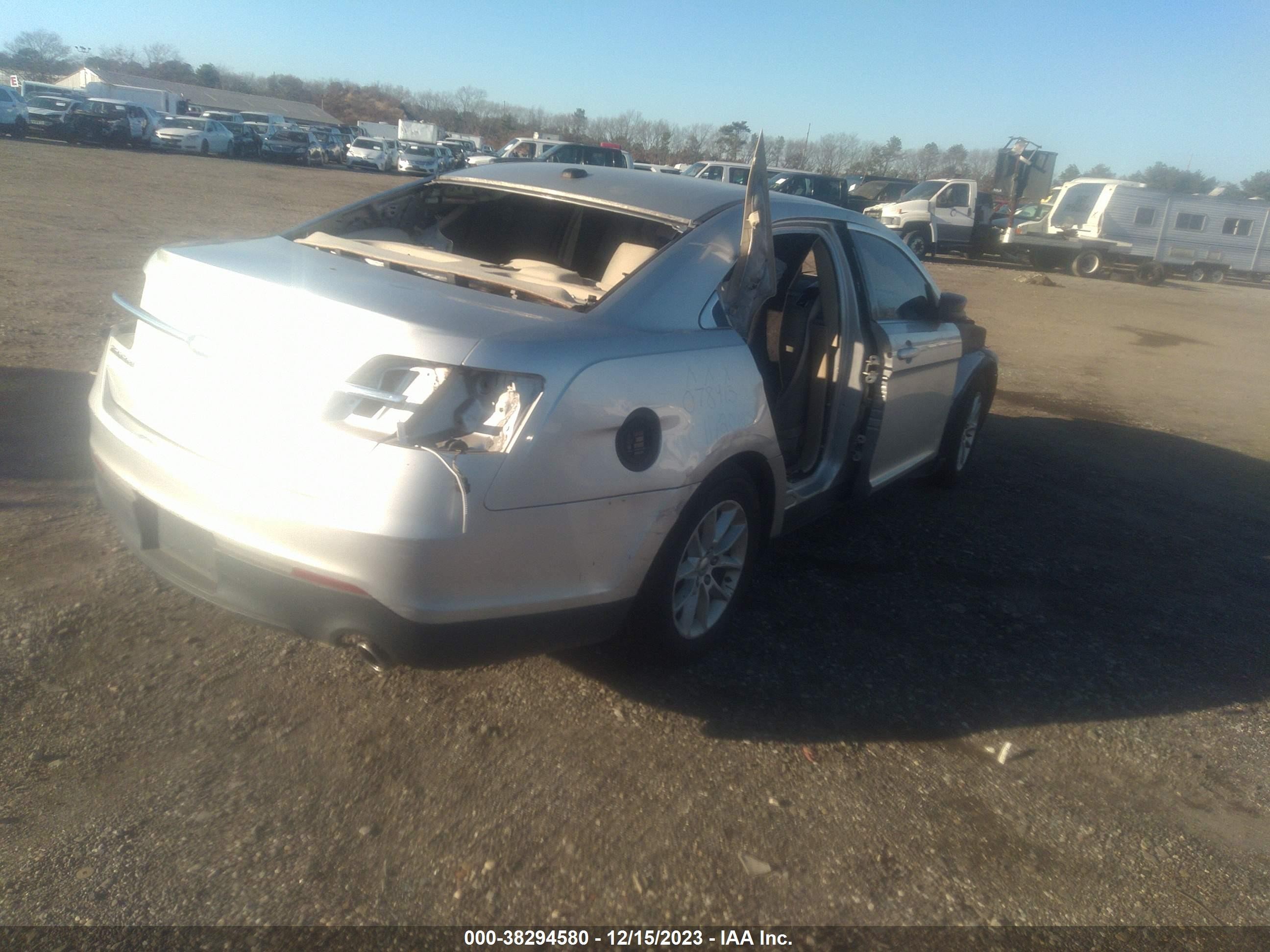 Photo 3 VIN: 1FAHP2D87DG121489 - FORD TAURUS 