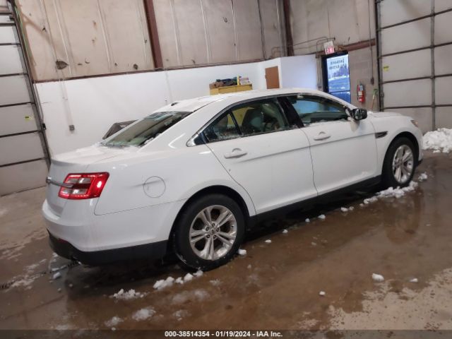 Photo 3 VIN: 1FAHP2D89JG120100 - FORD TAURUS 