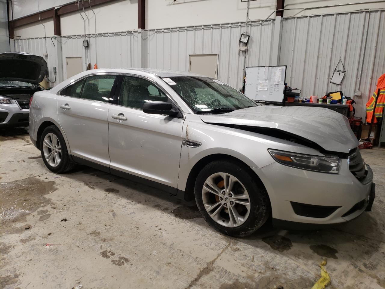 Photo 3 VIN: 1FAHP2D8XGG117103 - FORD TAURUS 