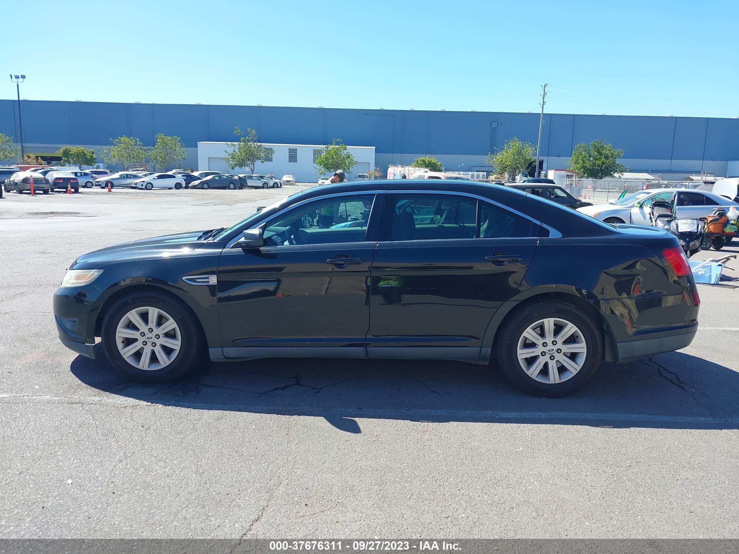 Photo 13 VIN: 1FAHP2DW0CG139782 - FORD TAURUS 