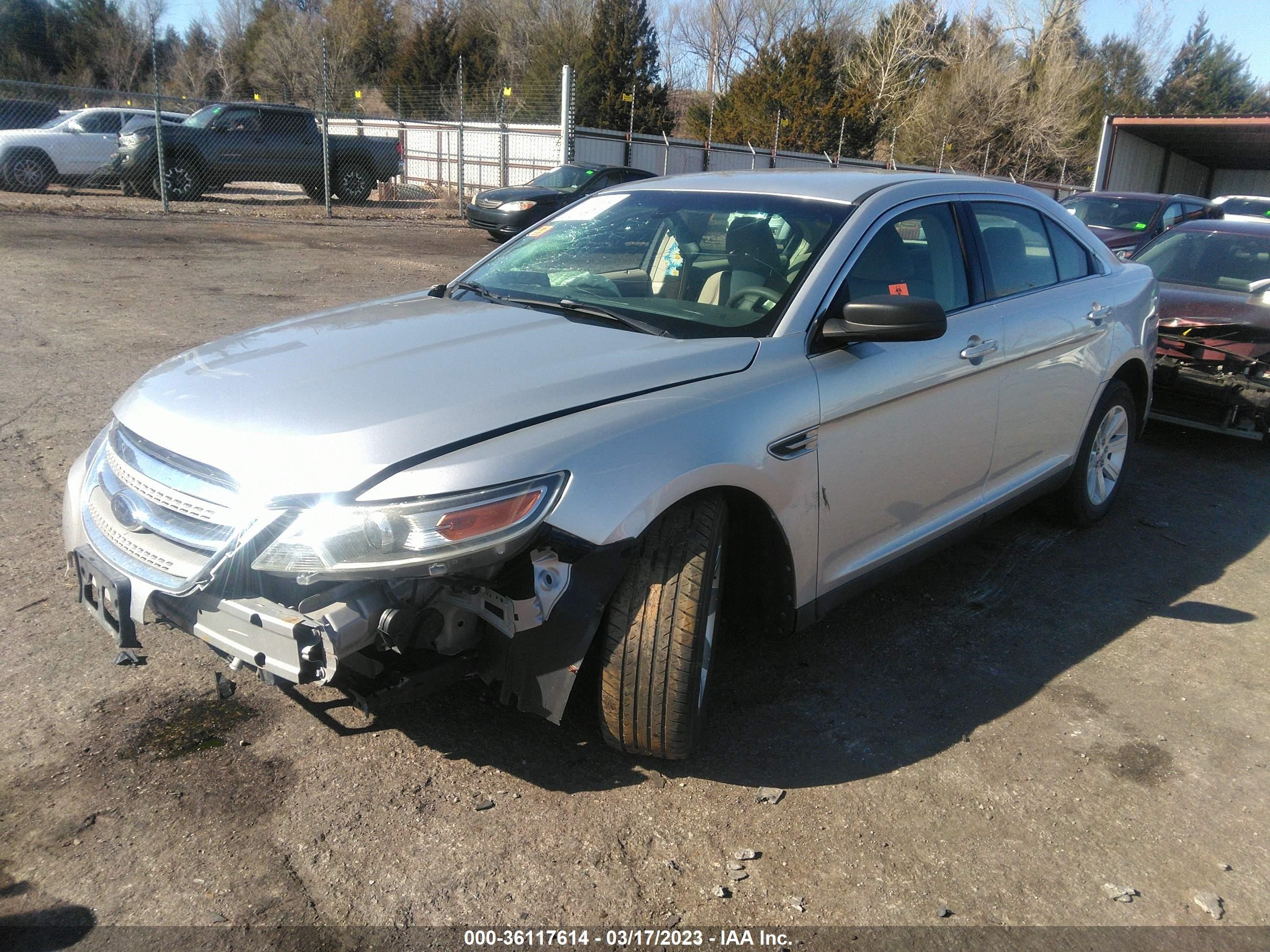 Photo 1 VIN: 1FAHP2DW4AG111383 - FORD TAURUS 