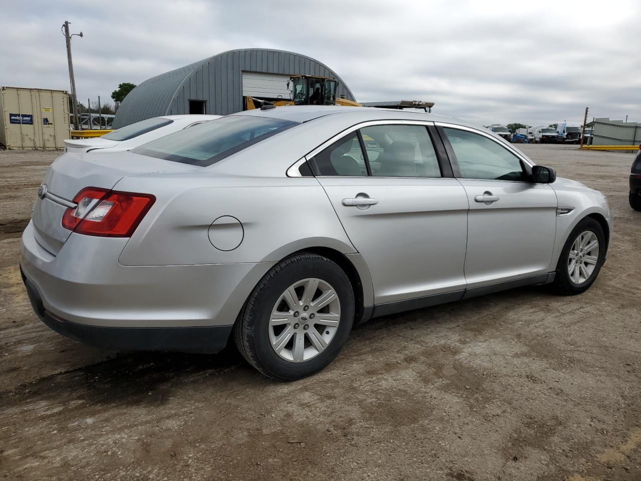 Photo 2 VIN: 1FAHP2DW6BG116280 - FORD TAURUS 