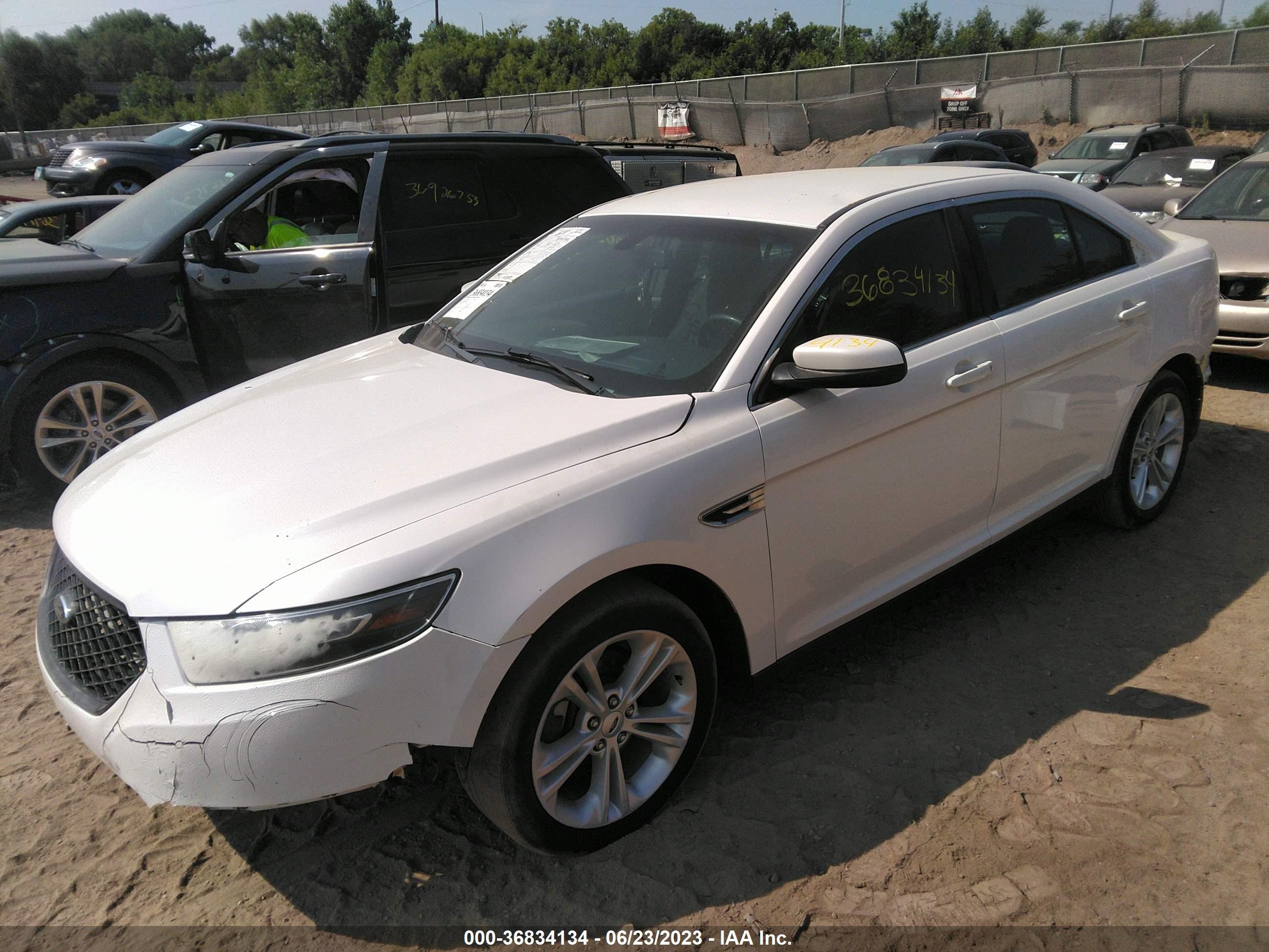 Photo 1 VIN: 1FAHP2E80DG116956 - FORD TAURUS 