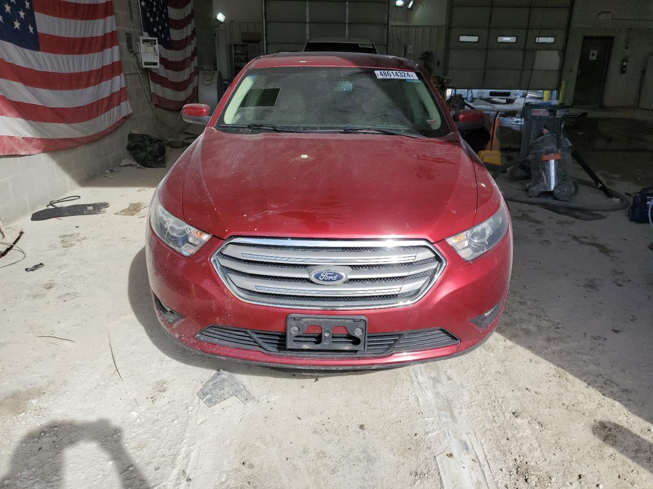 Photo 4 VIN: 1FAHP2E80FG130701 - FORD TAURUS 