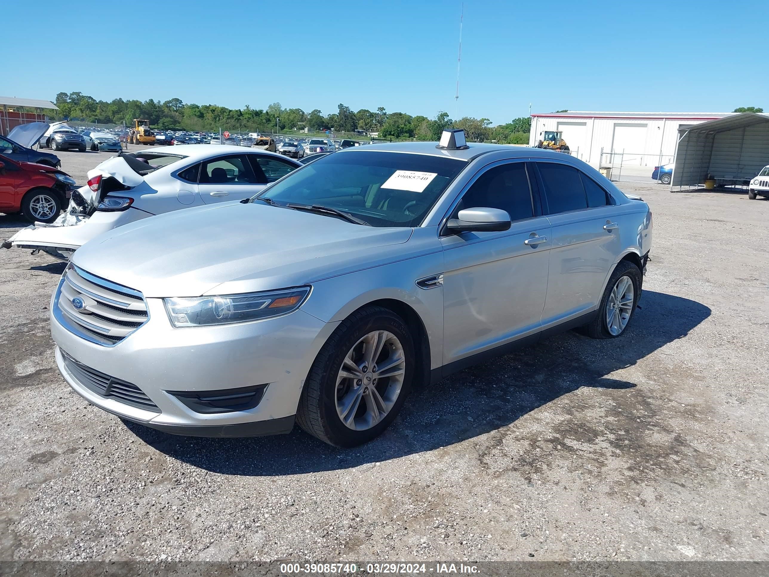 Photo 1 VIN: 1FAHP2E80FG179414 - FORD TAURUS 