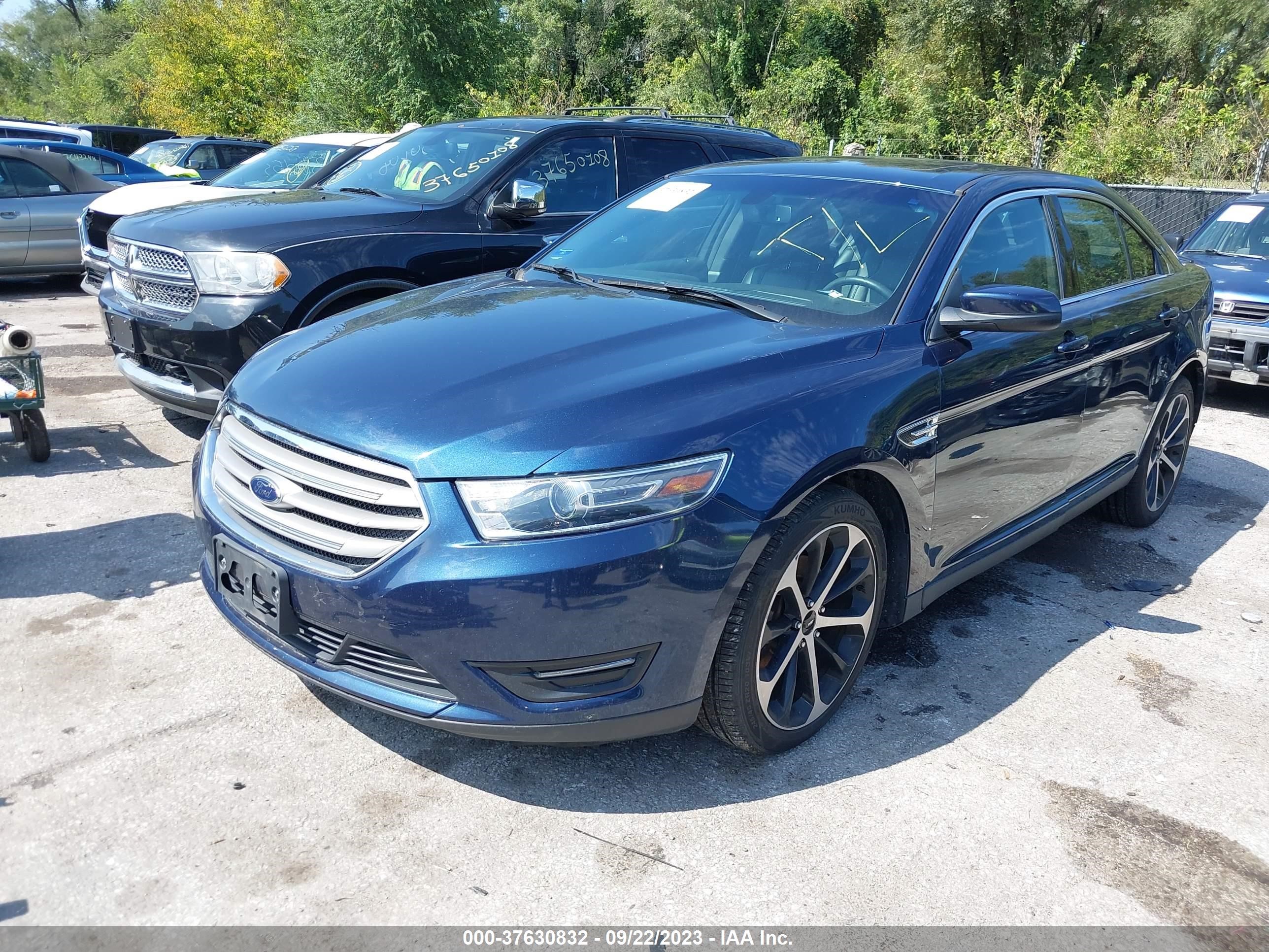 Photo 1 VIN: 1FAHP2E80GG158192 - FORD TAURUS 