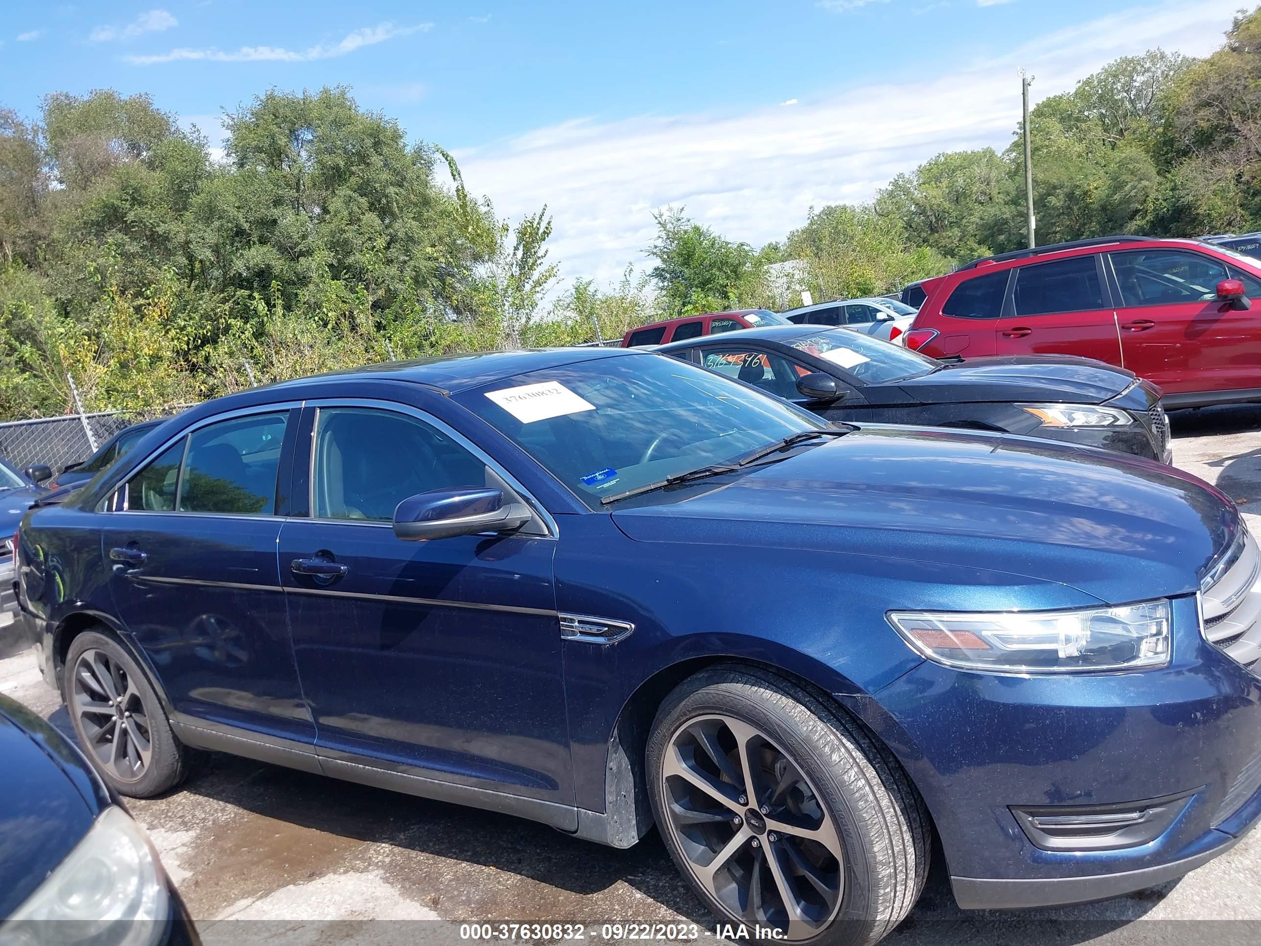 Photo 12 VIN: 1FAHP2E80GG158192 - FORD TAURUS 