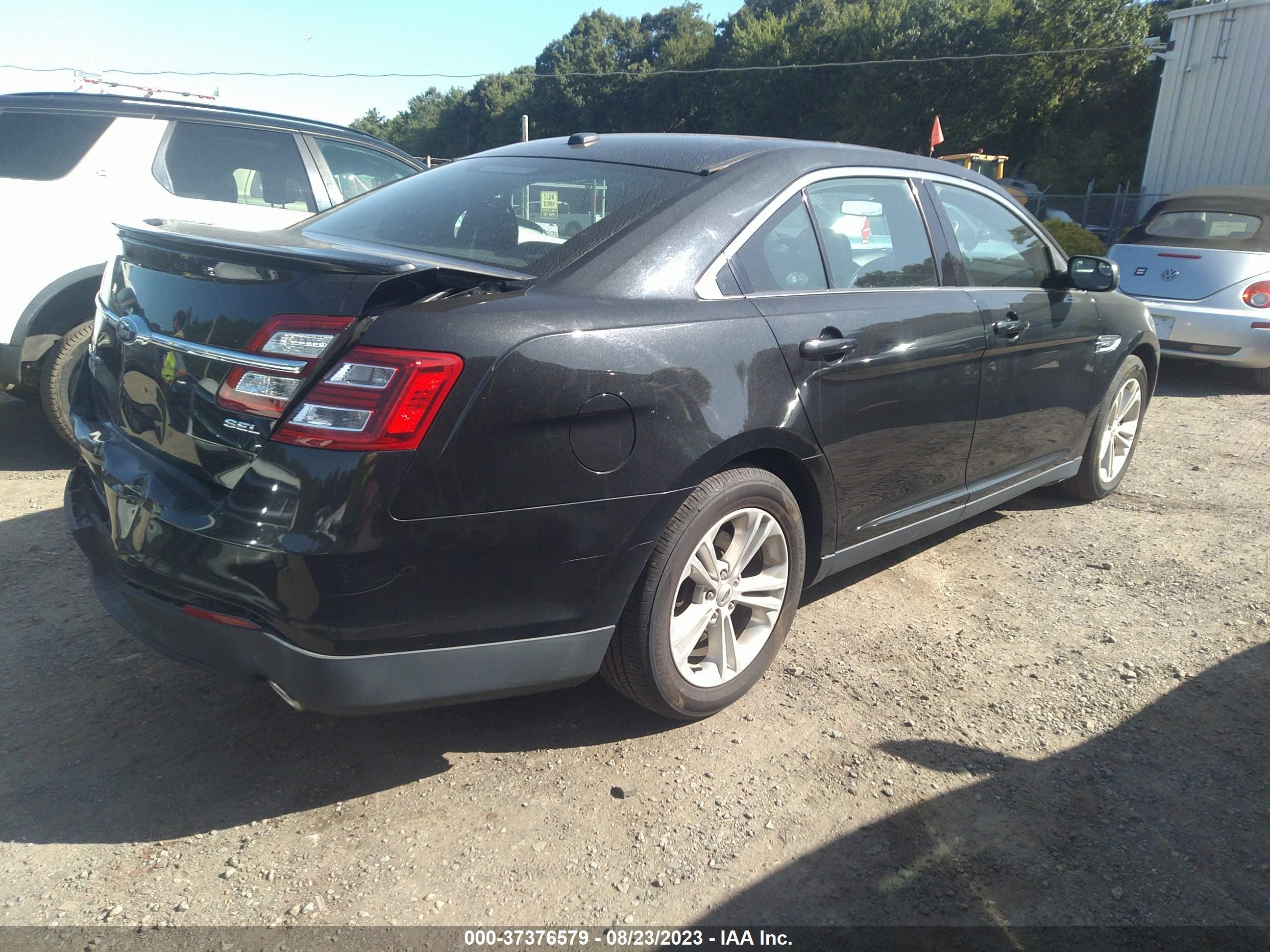 Photo 3 VIN: 1FAHP2E81FG189546 - FORD TAURUS 