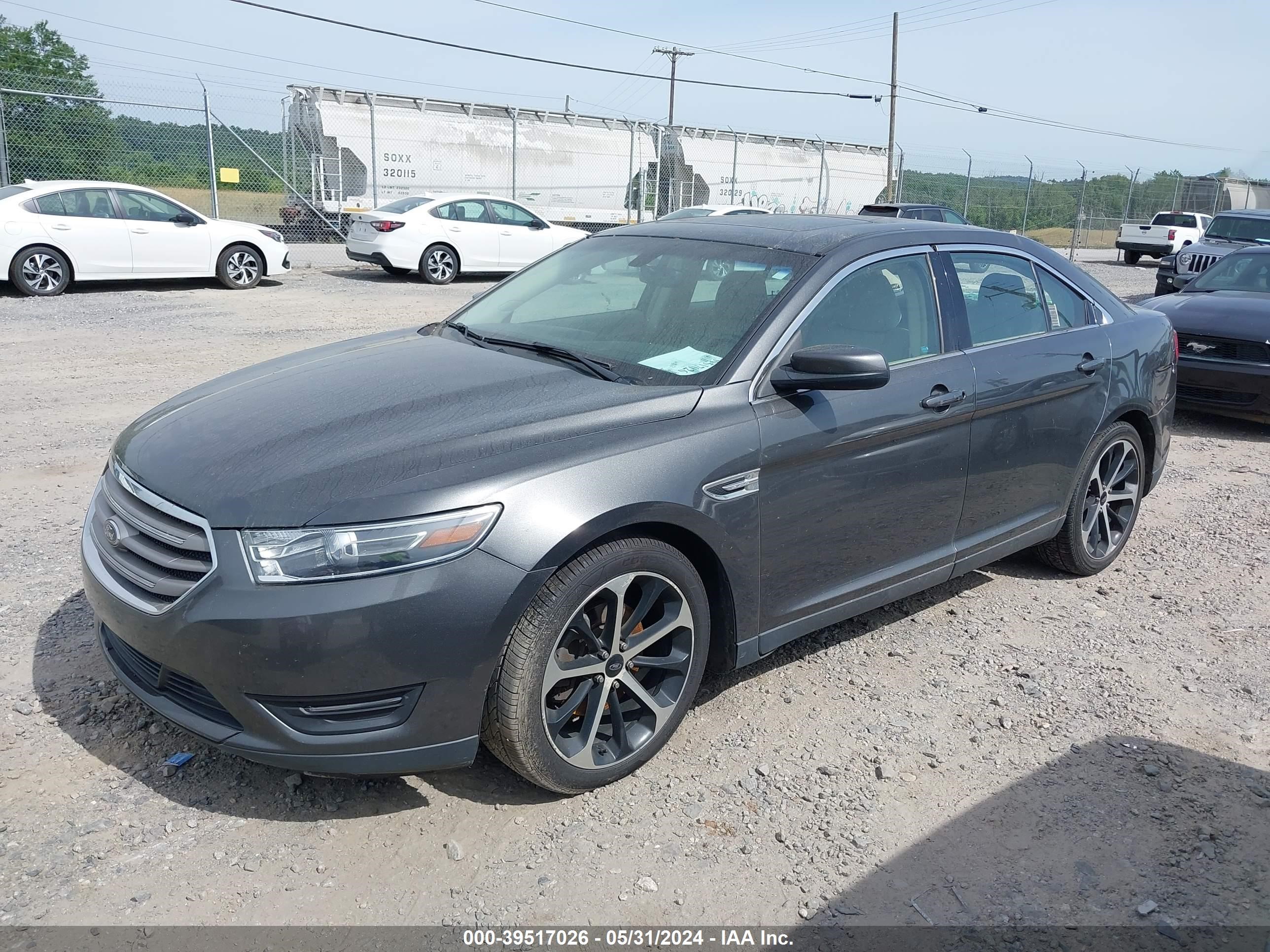 Photo 1 VIN: 1FAHP2E81GG146424 - FORD TAURUS 