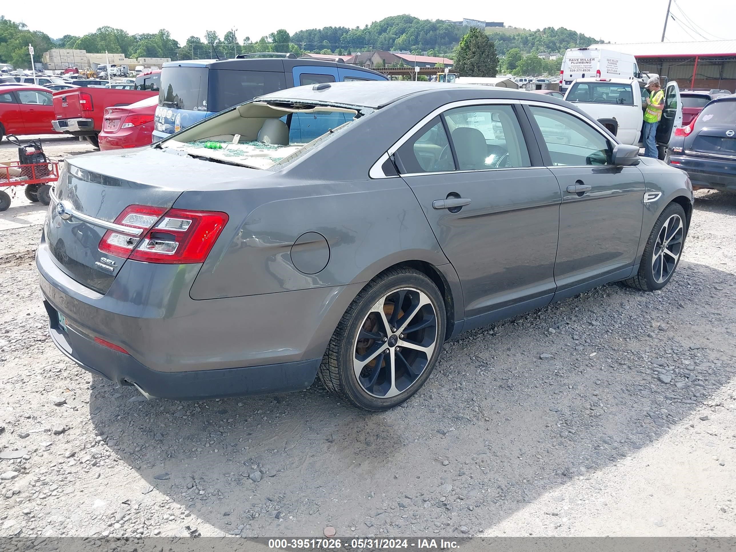 Photo 3 VIN: 1FAHP2E81GG146424 - FORD TAURUS 